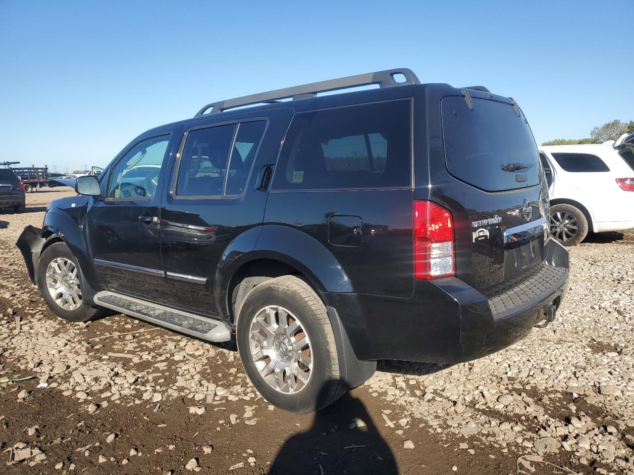 2011 Nissan Pathfinder S Black vin: 5N1AR1NB5BC615859