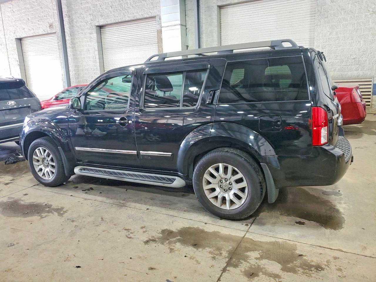 2010 Nissan Pathfinder S Черный vin: 5N1AR1NB6AC626934