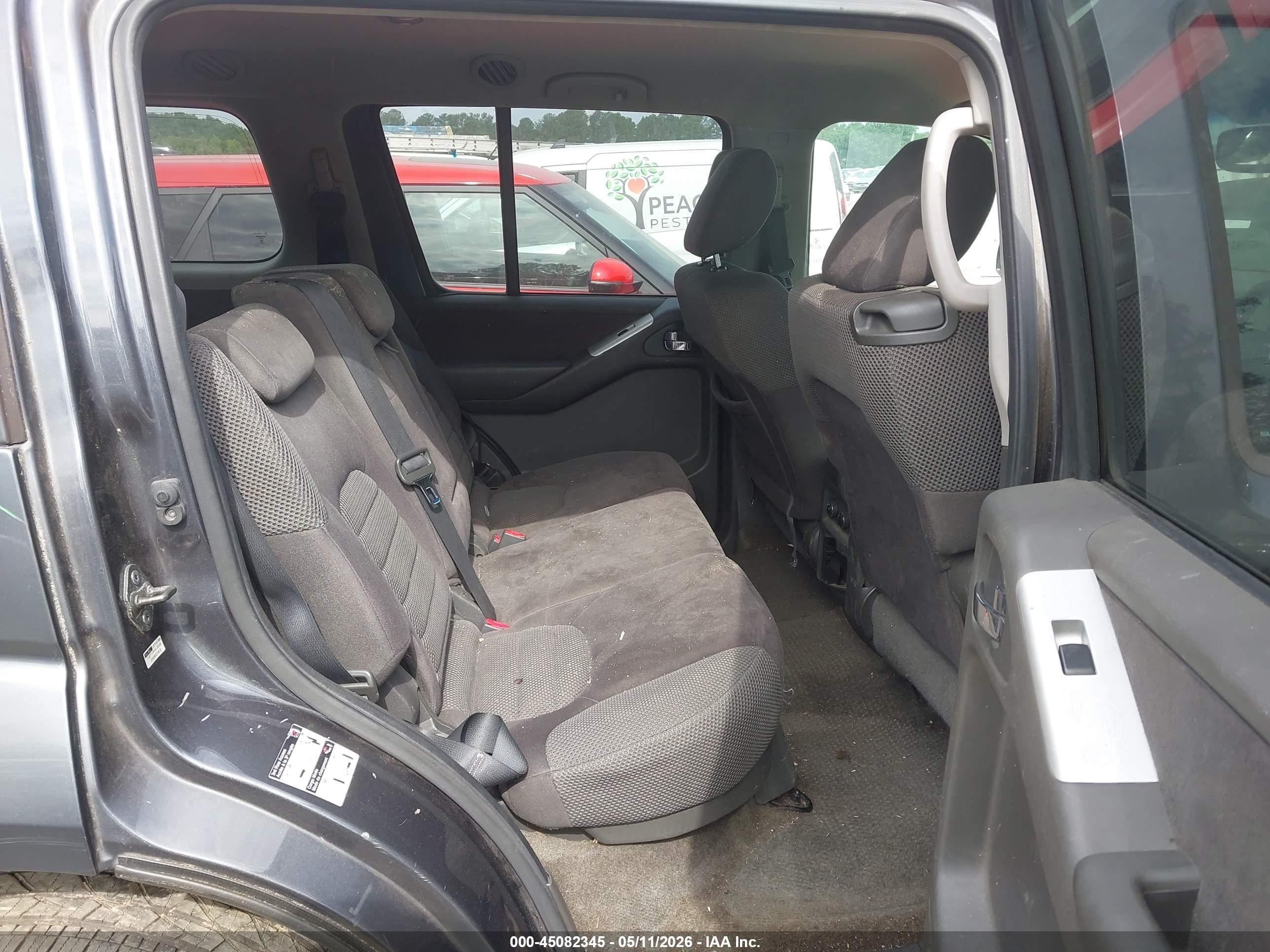 2011 Nissan Pathfinder Sv Gray vin: 5N1AR1NB6BC604112