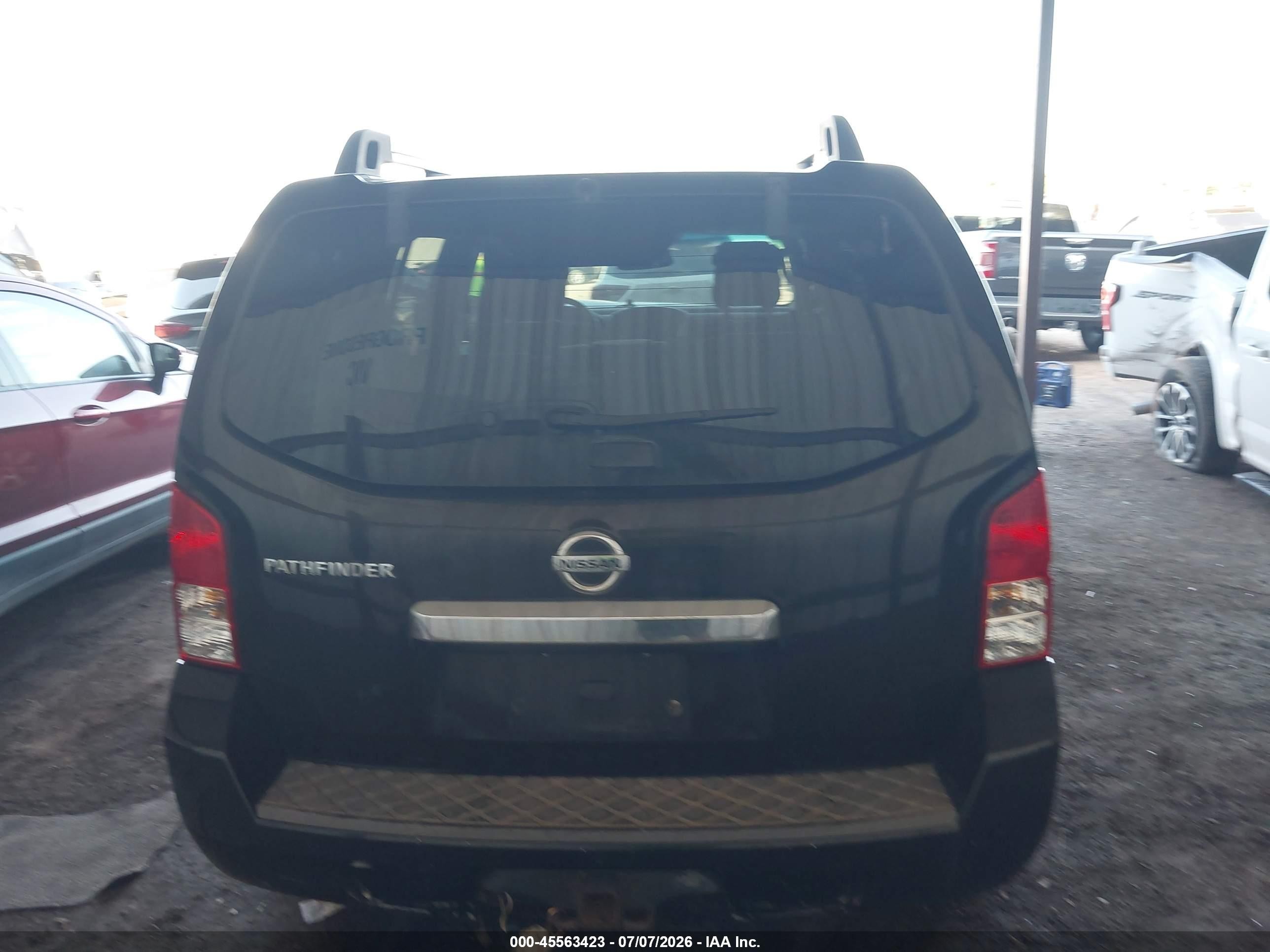 2011 Nissan Pathfinder Sv Black vin: 5N1AR1NB6BC604997