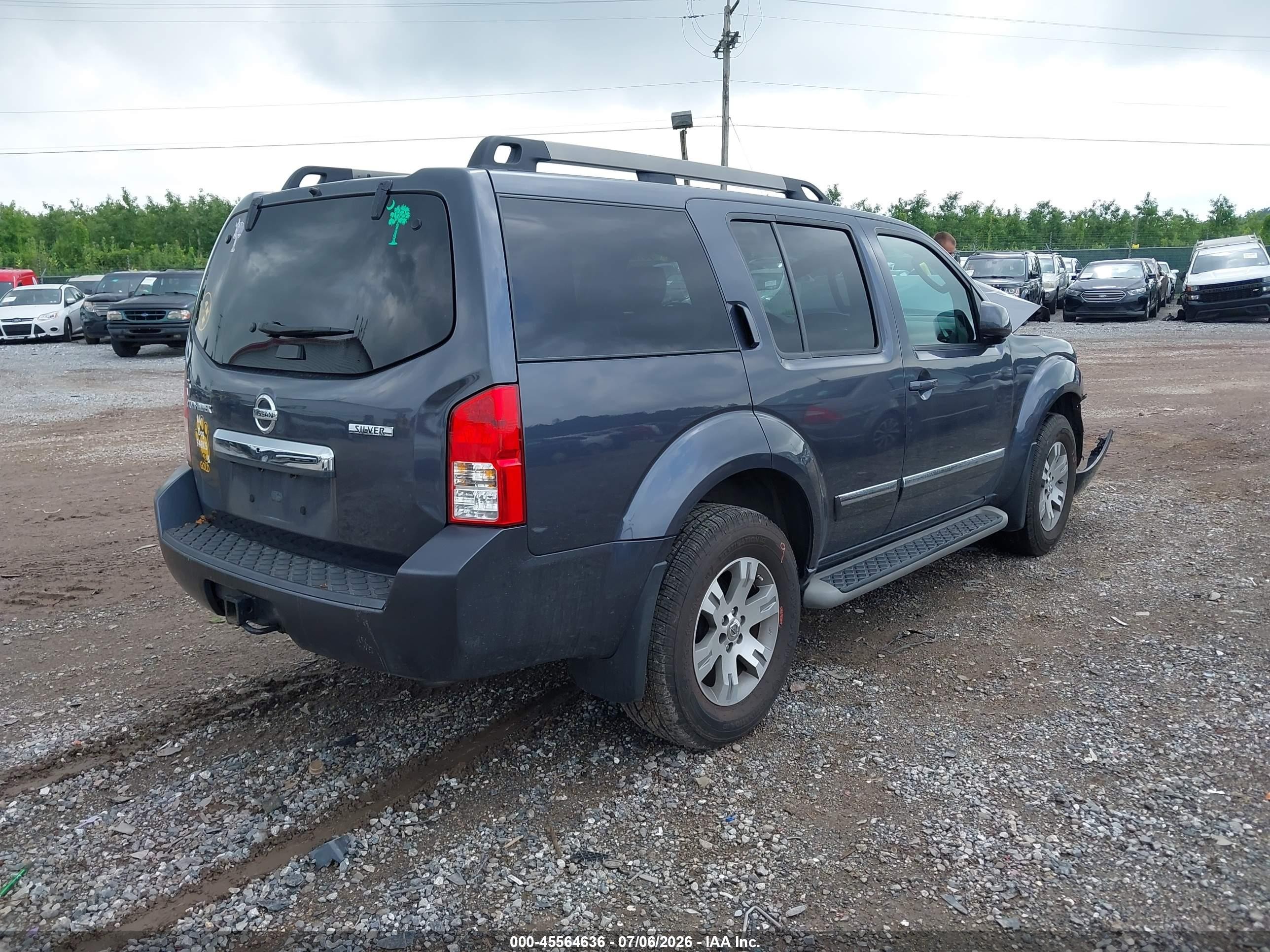 2011 Nissan Pathfinder Silver Black vin: 5N1AR1NB6BC616776