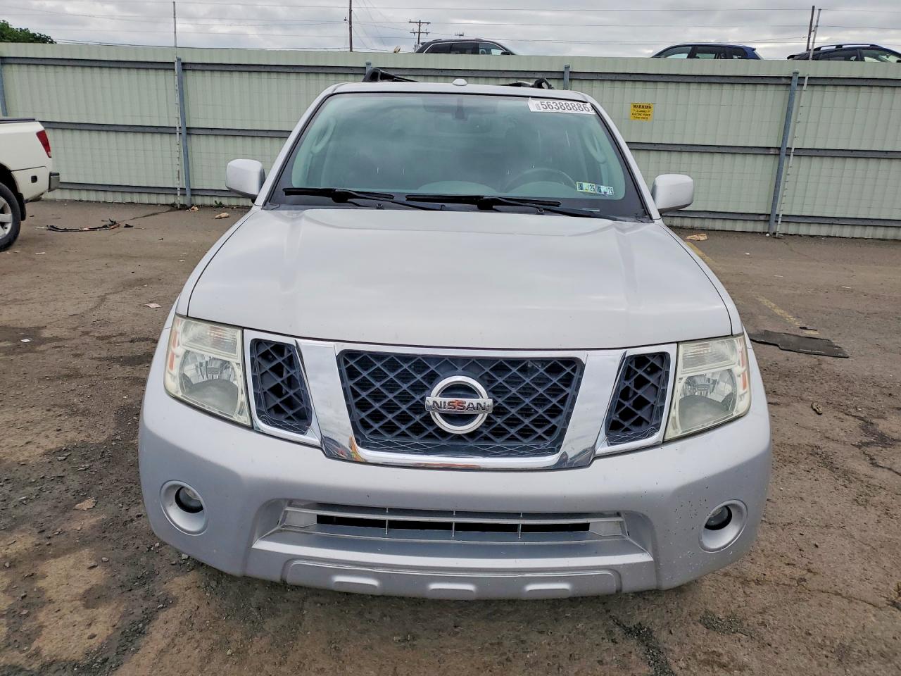 2011 Nissan Pathfinder S Silver vin: 5N1AR1NB6BC619161