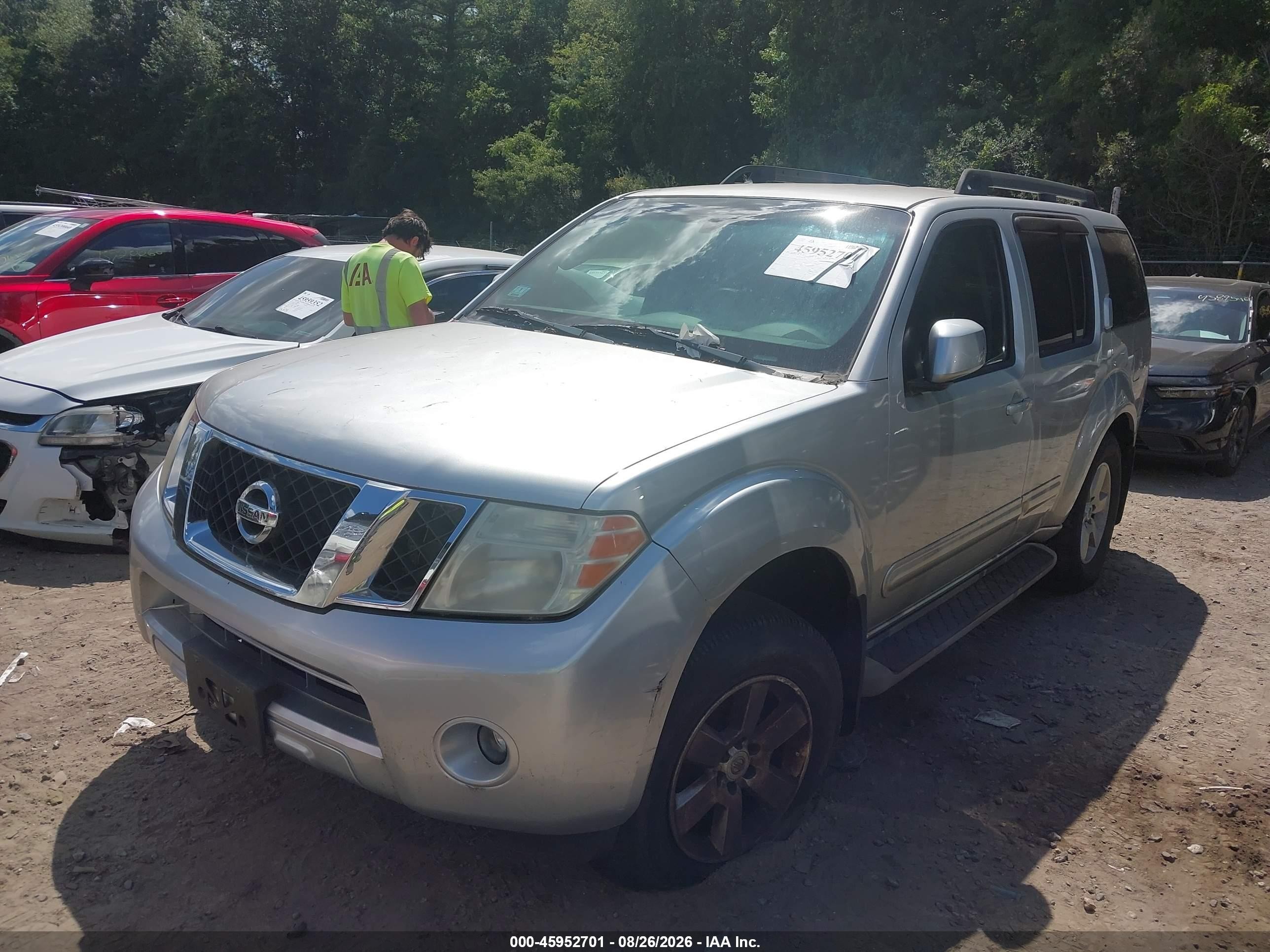 2011 Nissan Pathfinder Sv Silver vin: 5N1AR1NB6BC626126