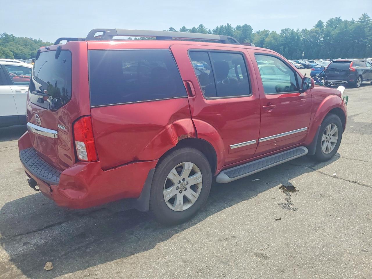 2012 Nissan Pathfinder S Red vin: 5N1AR1NB6CC601938