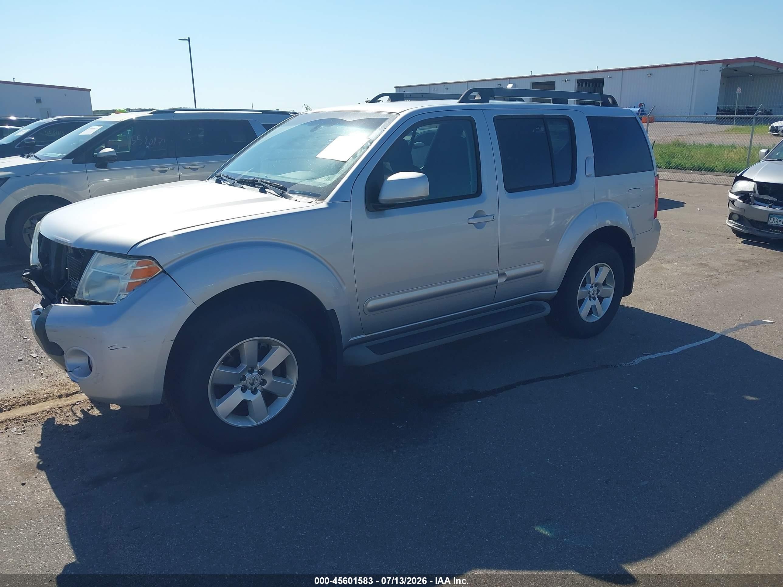 2012 Nissan Pathfinder Sv Silver vin: 5N1AR1NB6CC610185