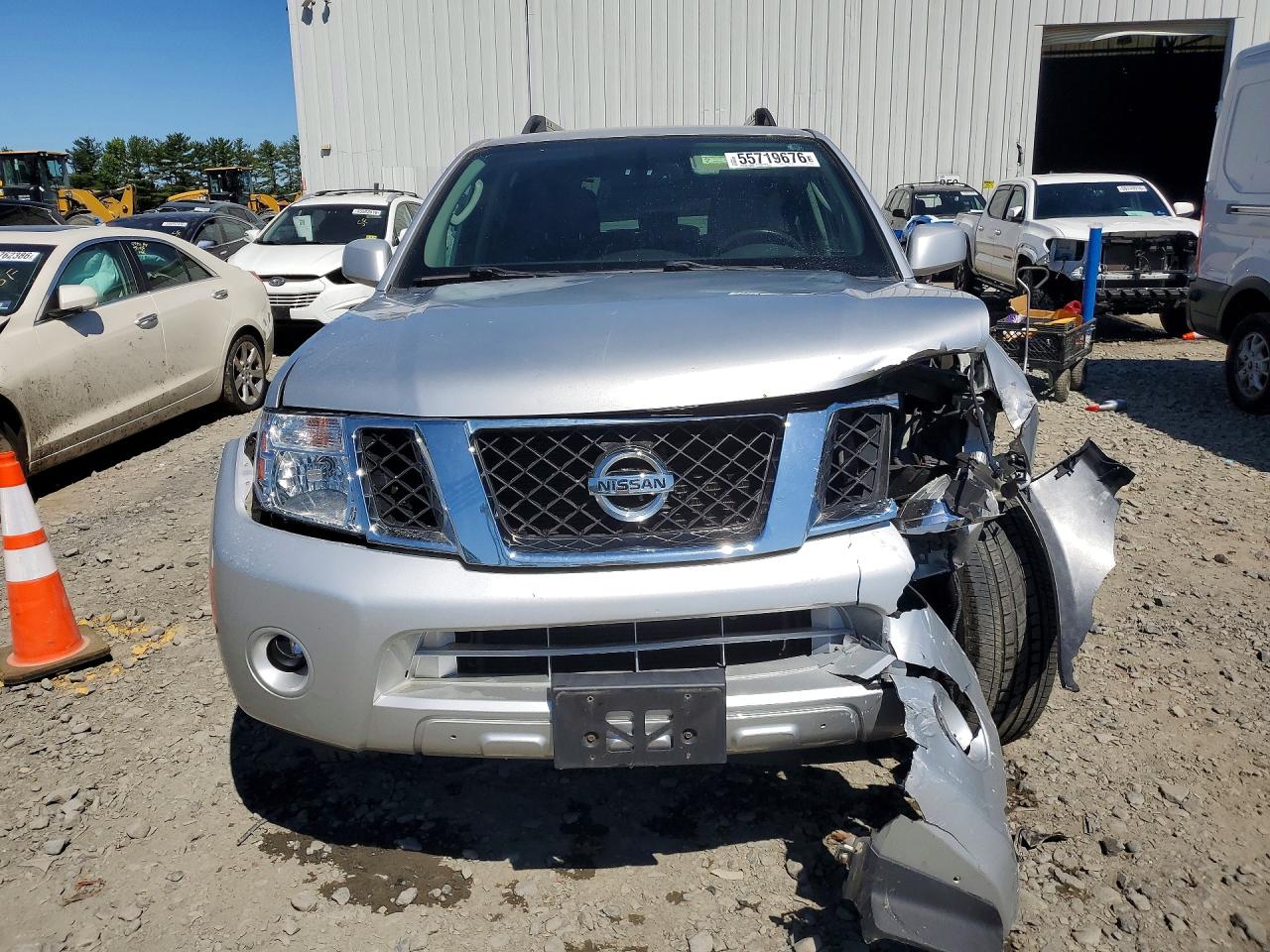 2012 Nissan Pathfinder S Silver vin: 5N1AR1NB6CC615984