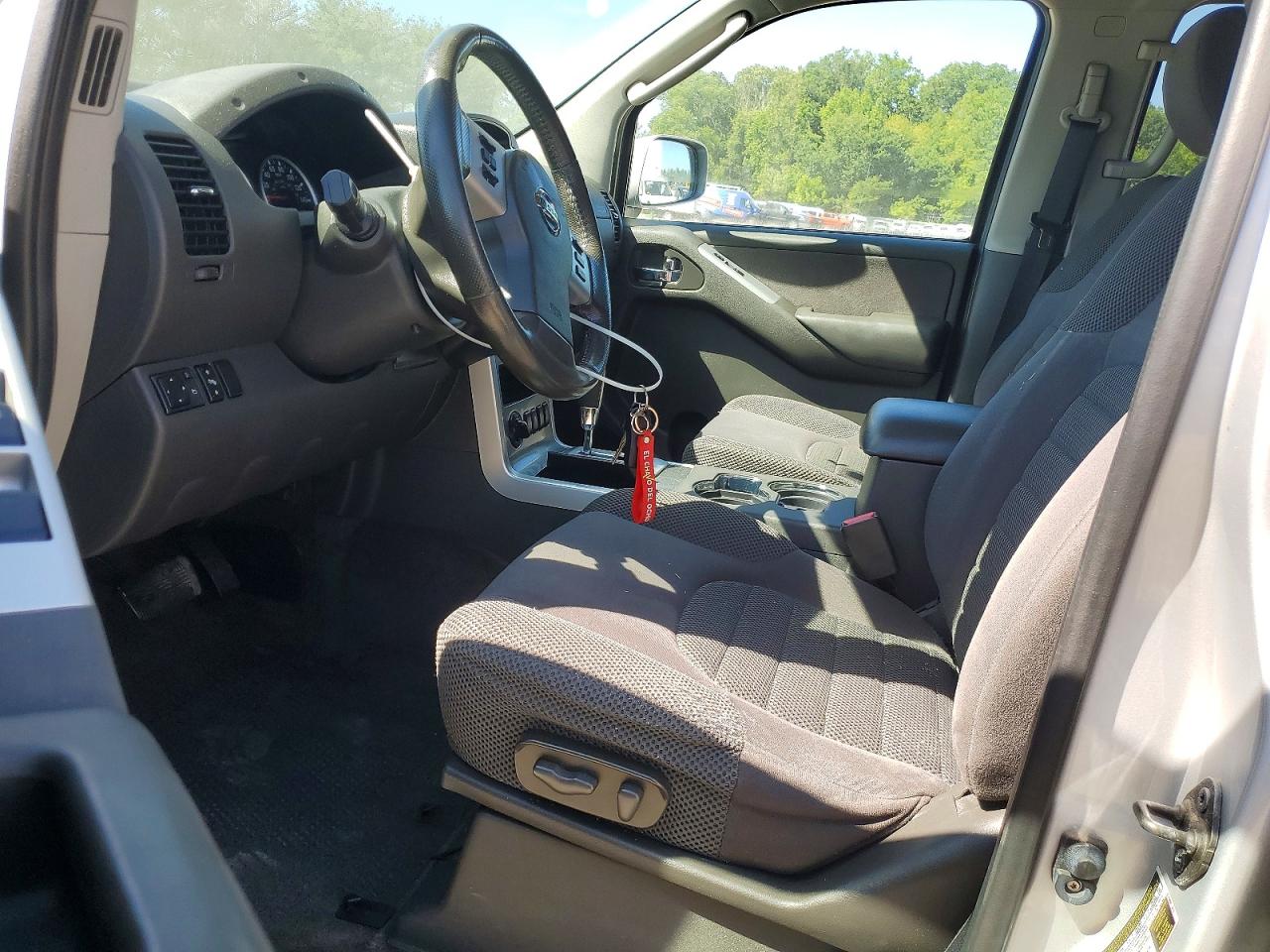 2012 Nissan Pathfinder S Silver vin: 5N1AR1NB6CC615984