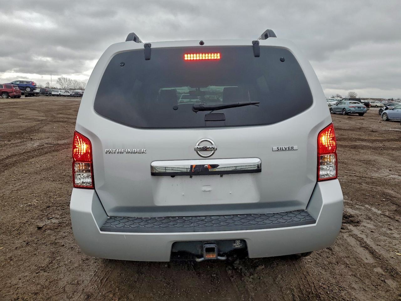2012 Nissan Pathfinder S Silver vin: 5N1AR1NB6CC632347