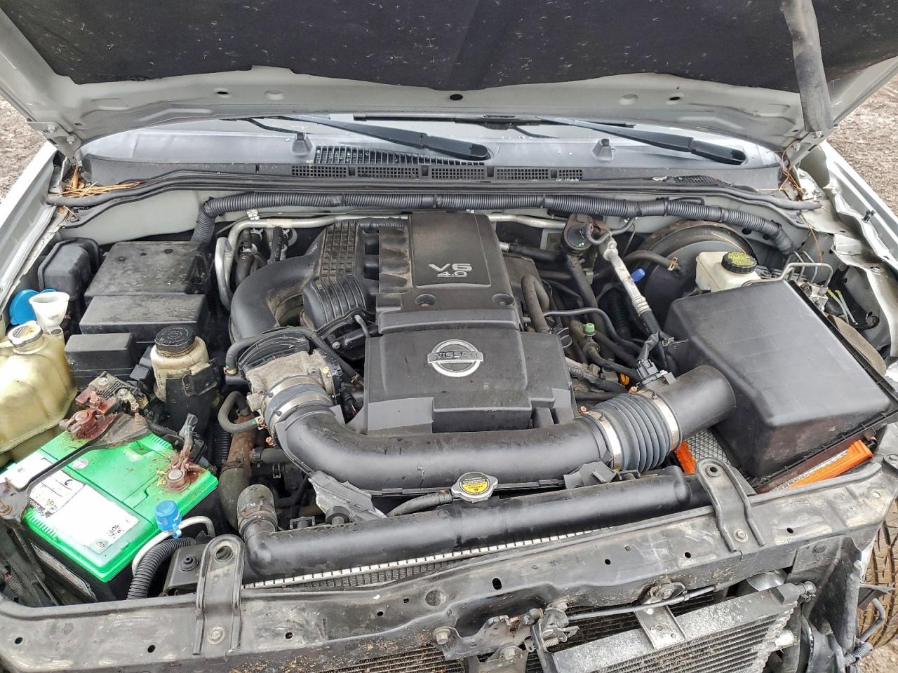 2012 Nissan Pathfinder S Silver vin: 5N1AR1NB6CC632347