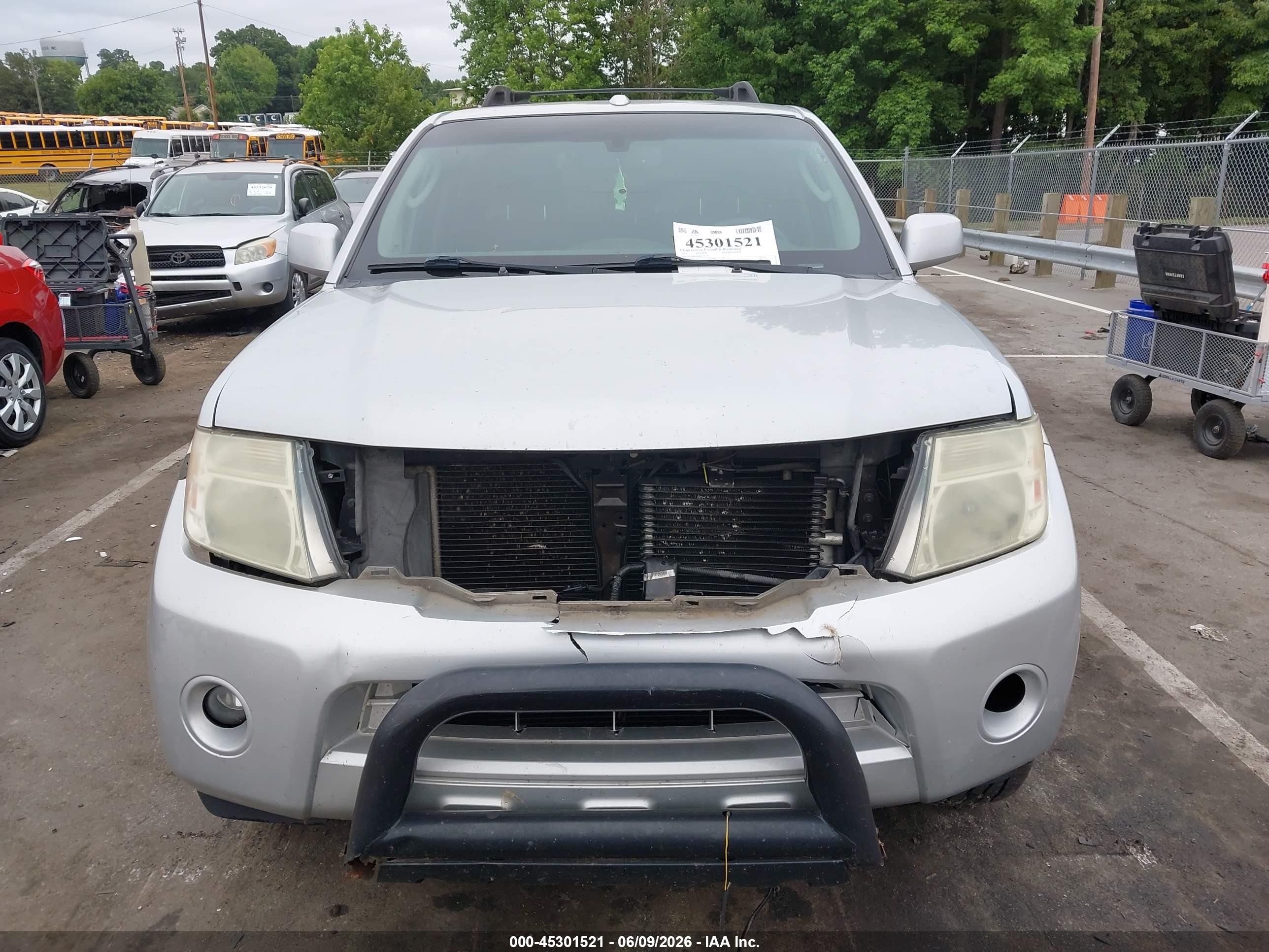 2012 Nissan Pathfinder Silver Silver vin: 5N1AR1NB6CC640349