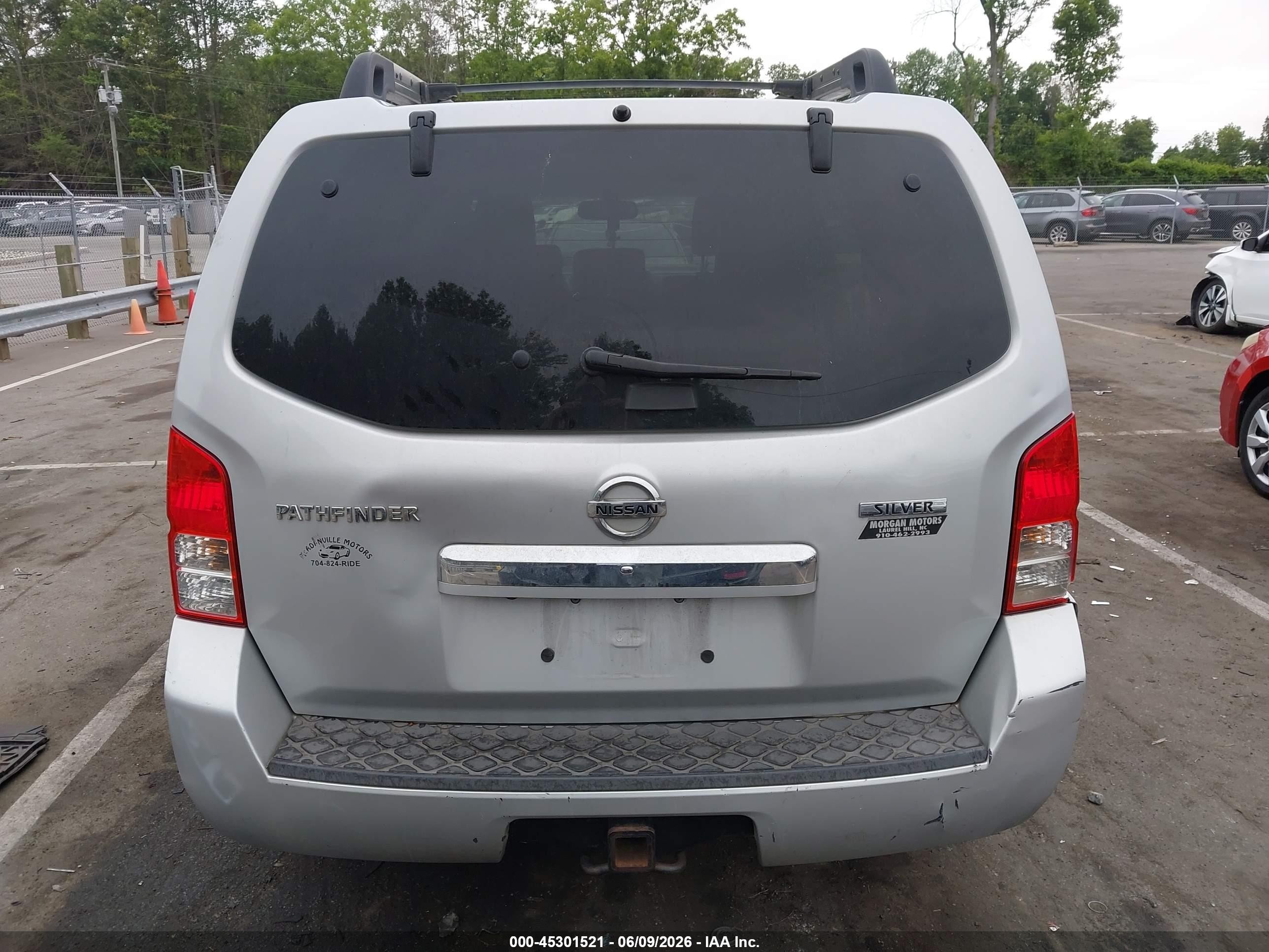 2012 Nissan Pathfinder Silver Silver vin: 5N1AR1NB6CC640349