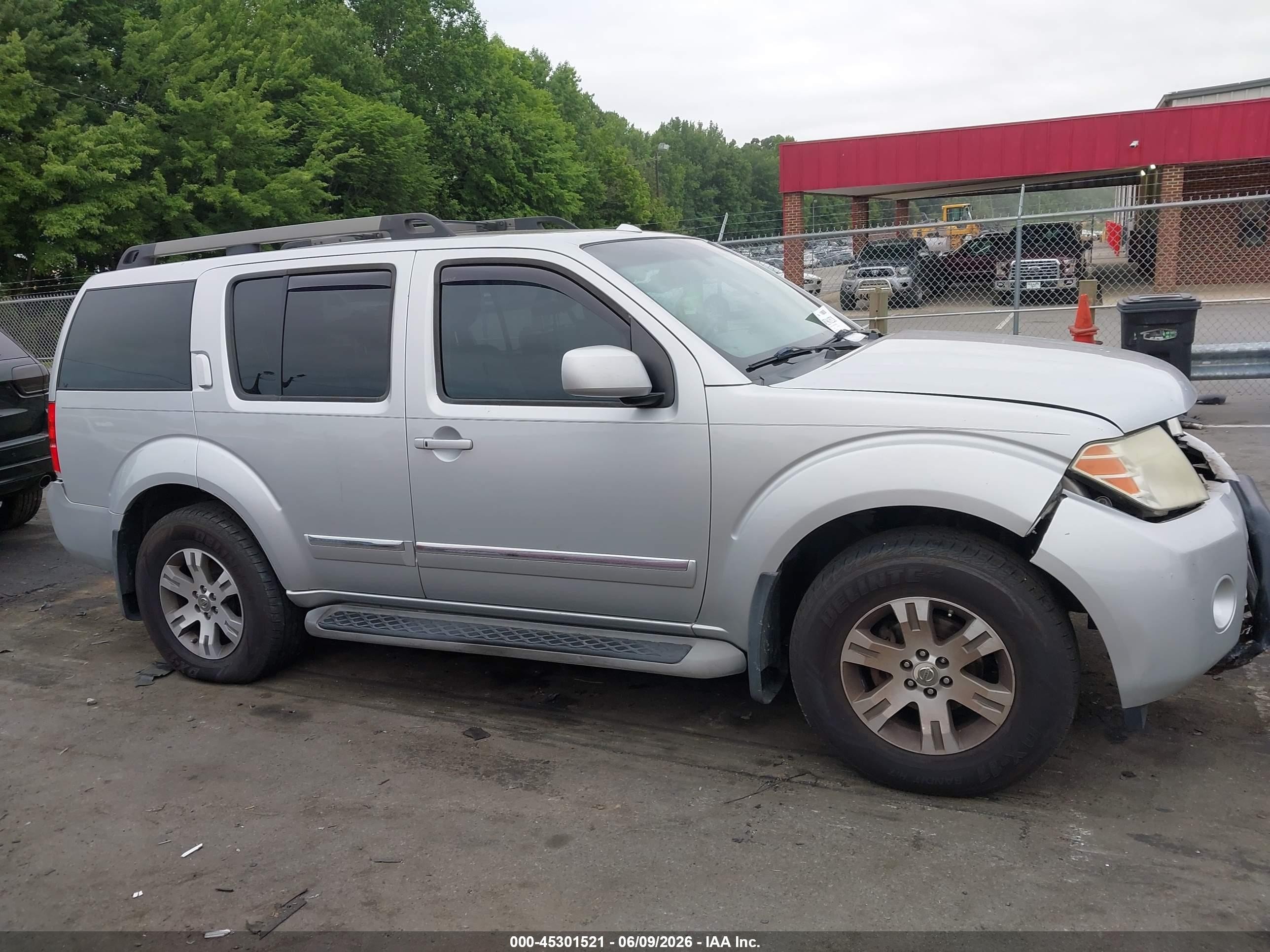 2012 Nissan Pathfinder Silver Silver vin: 5N1AR1NB6CC640349
