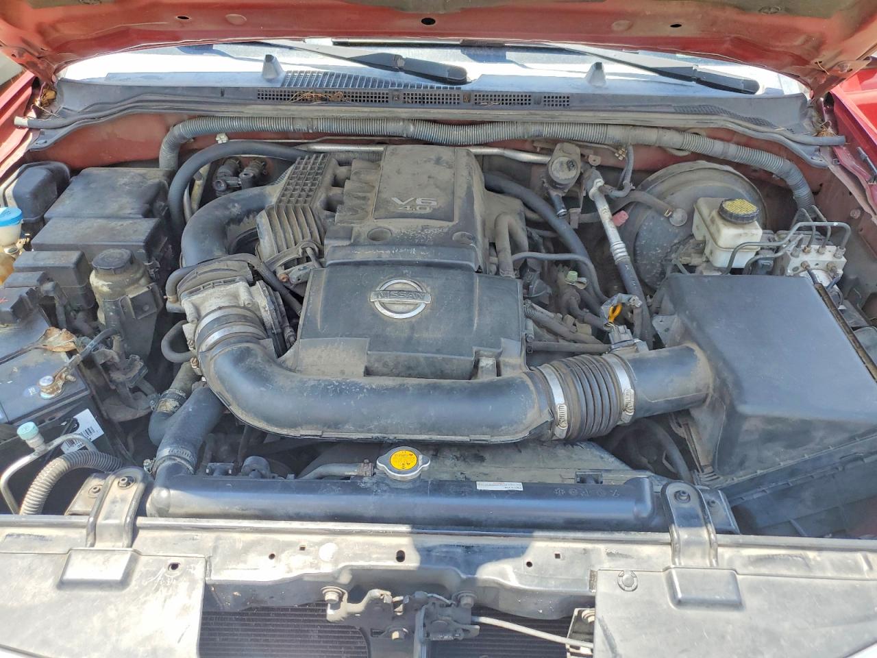 2010 Nissan Pathfinder S Red vin: 5N1AR1NB7AC601945