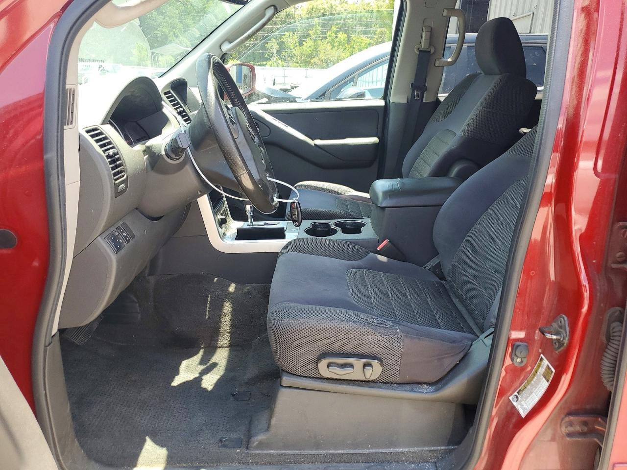 2010 Nissan Pathfinder S Red vin: 5N1AR1NB7AC601945