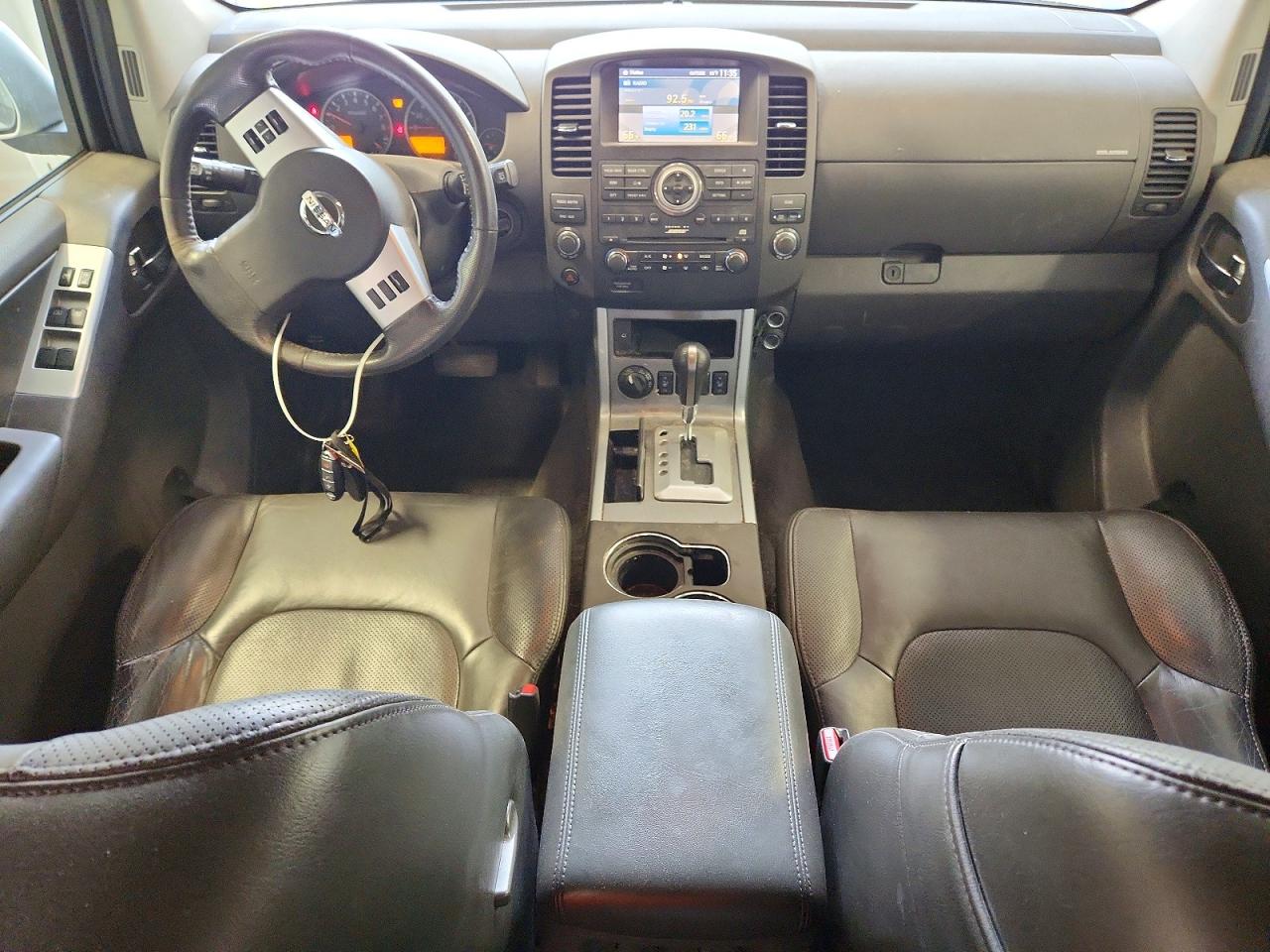 2011 Nissan Pathfinder S Silver vin: 5N1AR1NB7BC610906