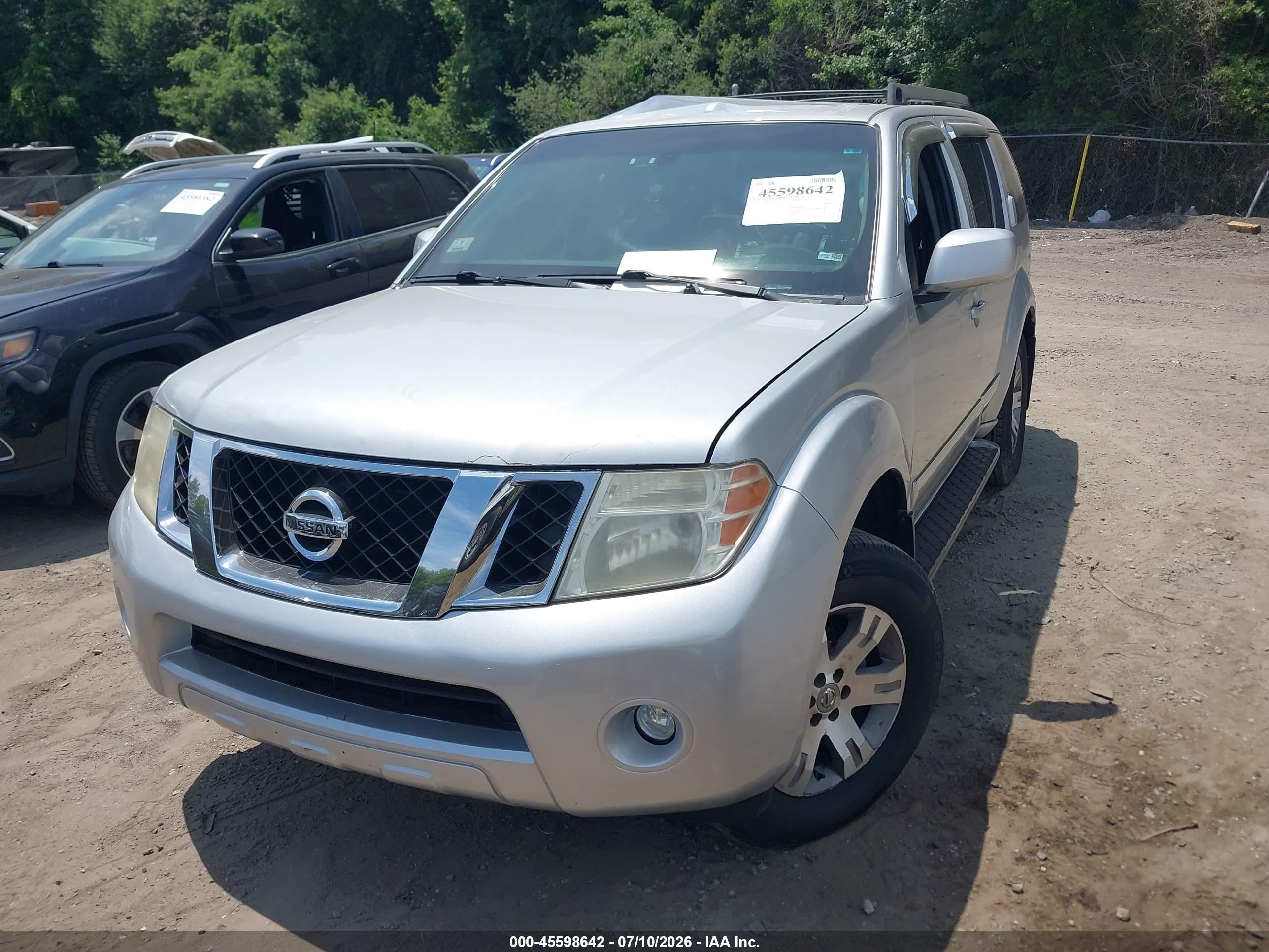 2011 Nissan Pathfinder Silver Silver vin: 5N1AR1NB7BC627883