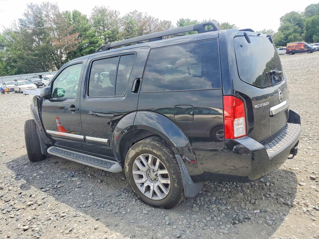 2010 Nissan Pathfinder S Black vin: 5N1AR1NB8AC619046