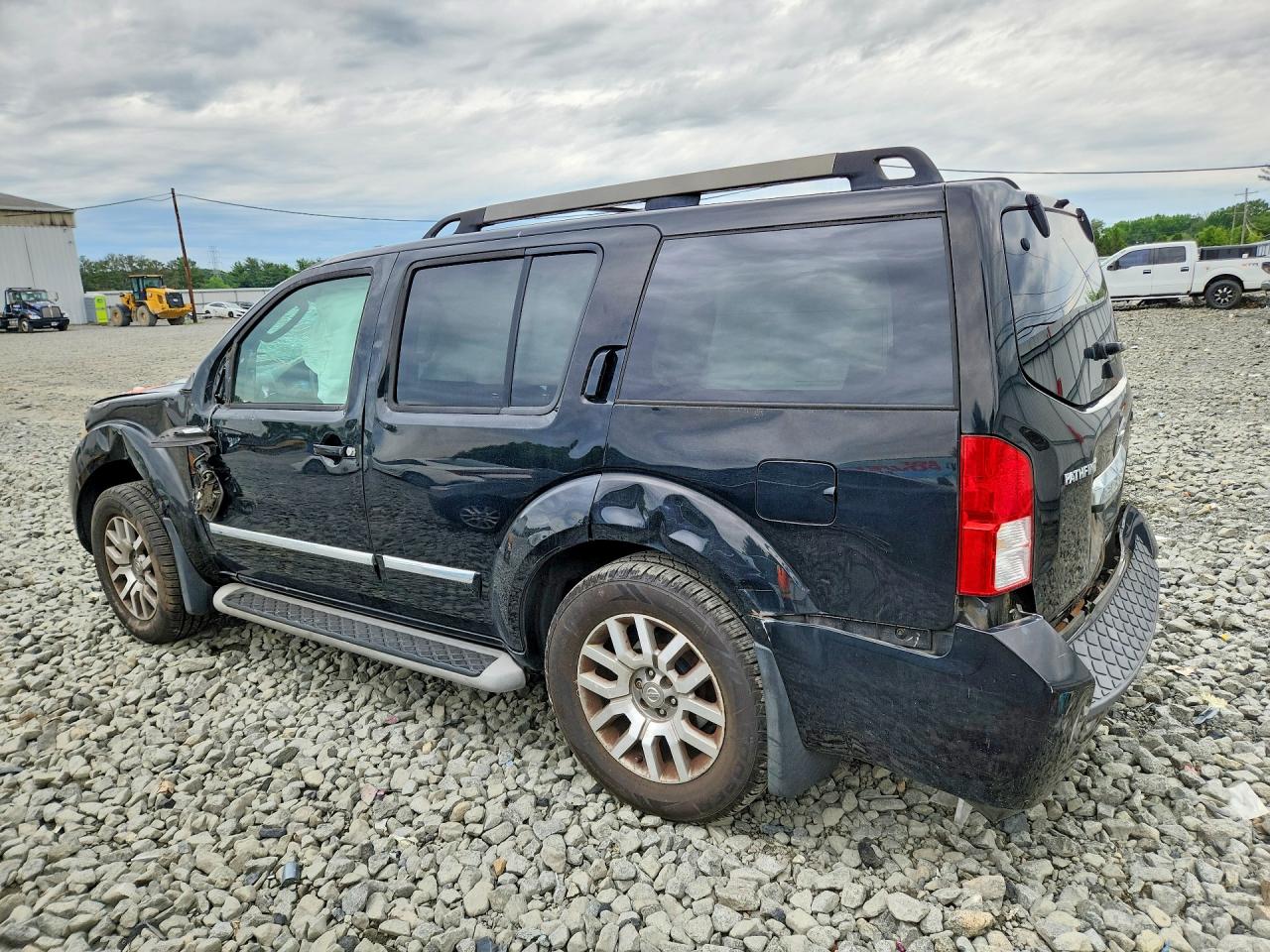 2011 Nissan Pathfinder S Black vin: 5N1AR1NB8BC605097
