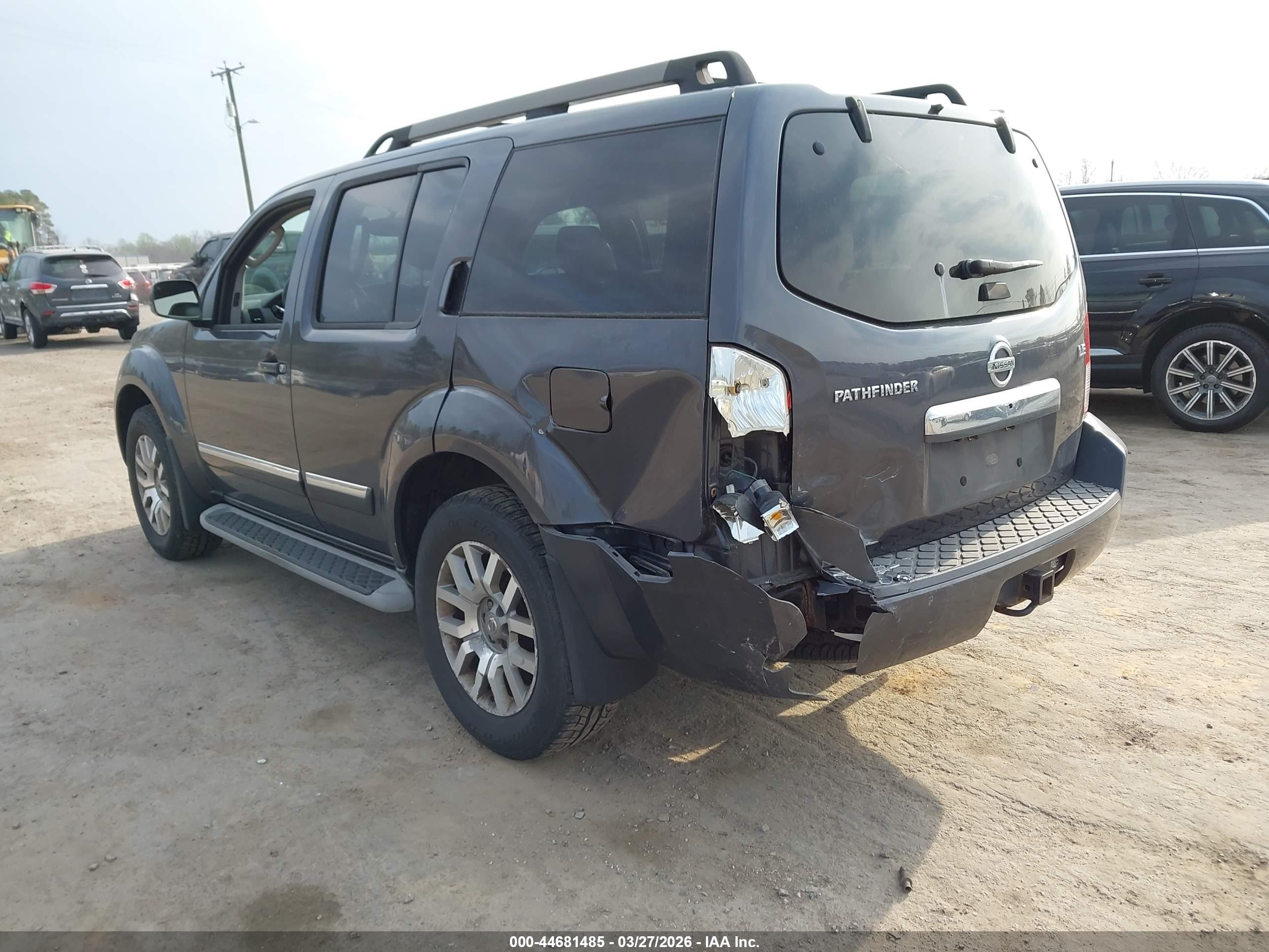 2011 Nissan Pathfinder Le Gray vin: 5N1AR1NB8BC614320