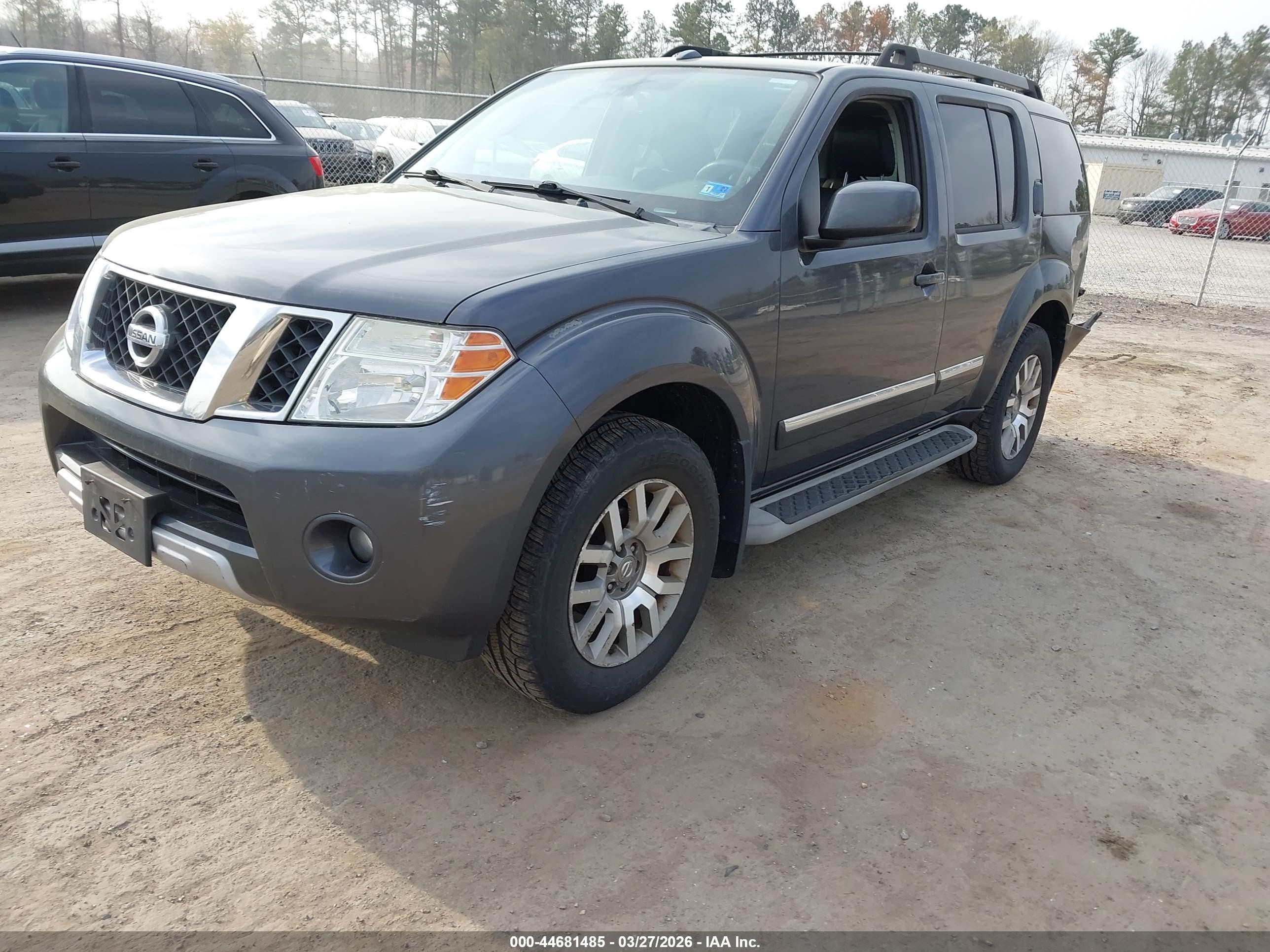 2011 Nissan Pathfinder Le Gray vin: 5N1AR1NB8BC614320