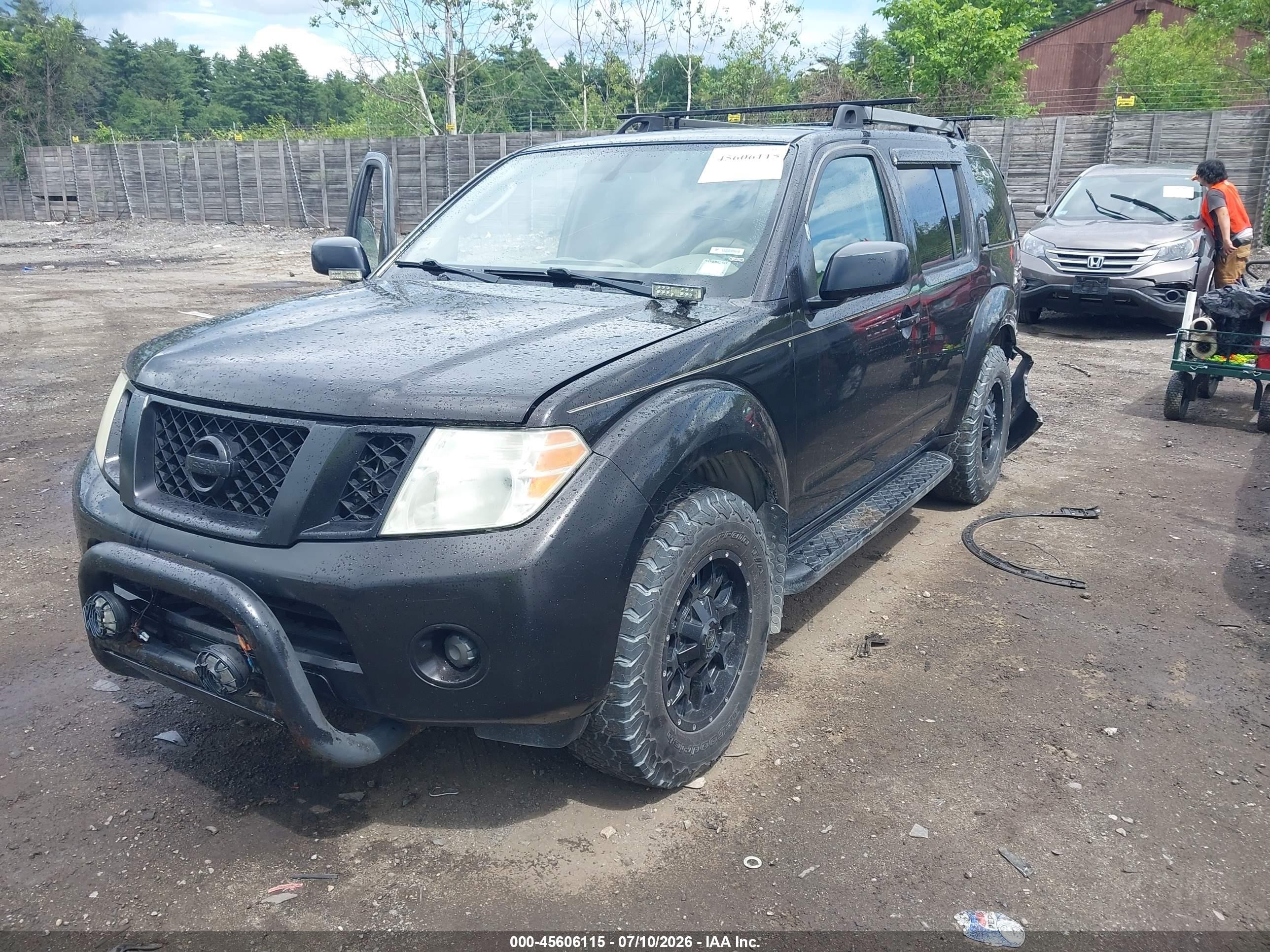 2011 Nissan Pathfinder S Black vin: 5N1AR1NB8BC625043