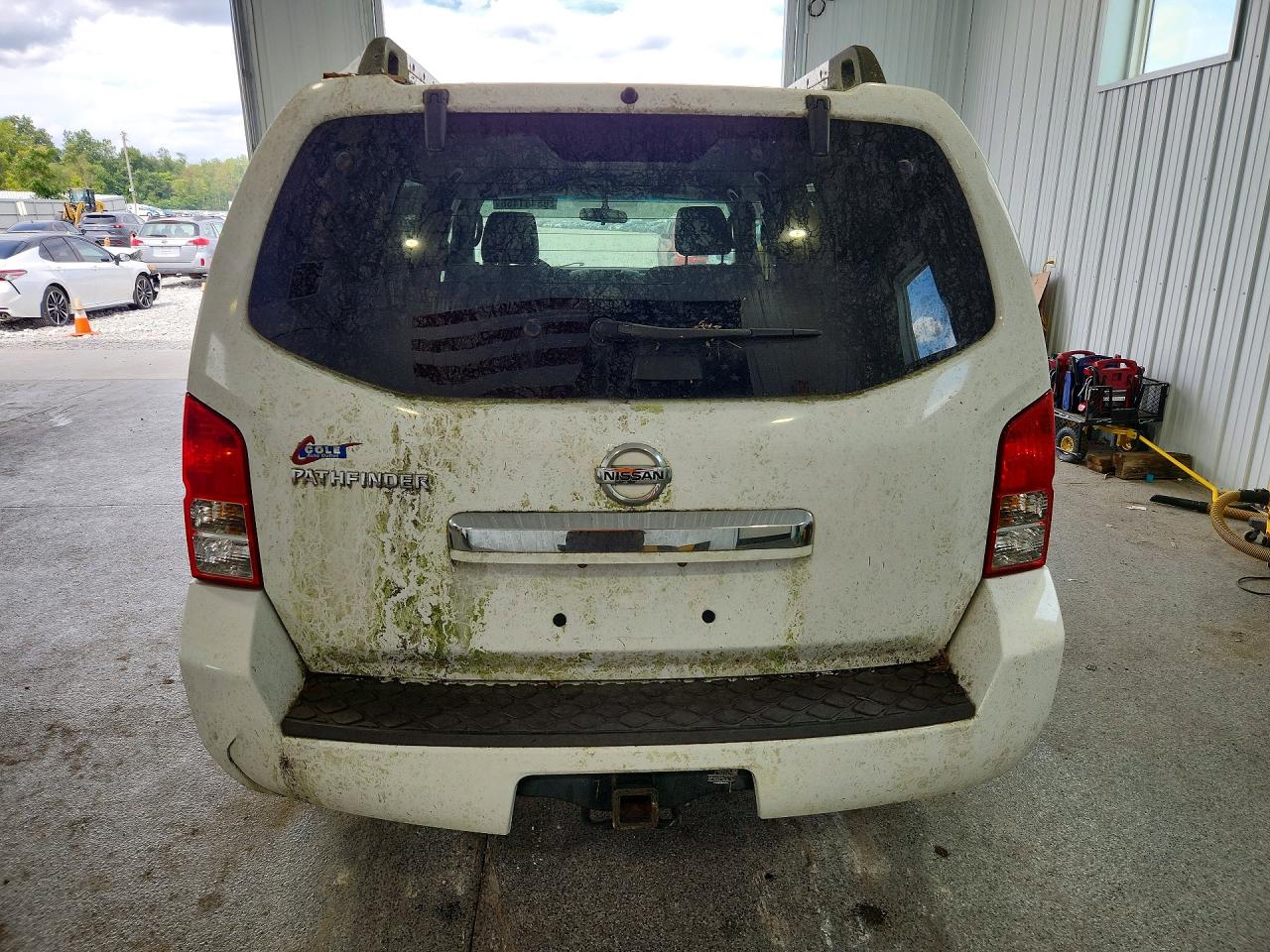 2011 Nissan Pathfinder S White vin: 5N1AR1NB8BC630601
