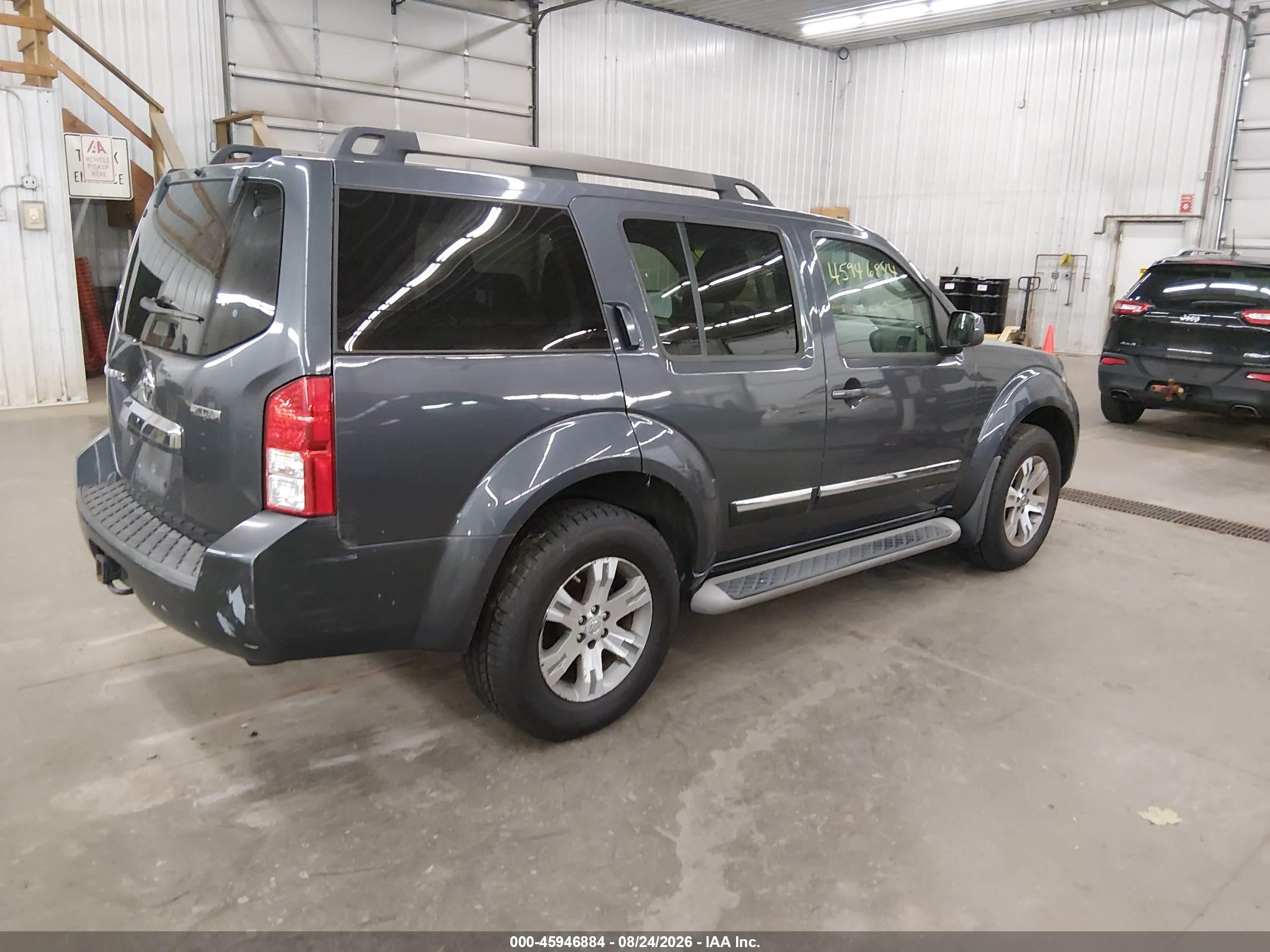 2012 Nissan Pathfinder Silver Gray vin: 5N1AR1NB8CC627795