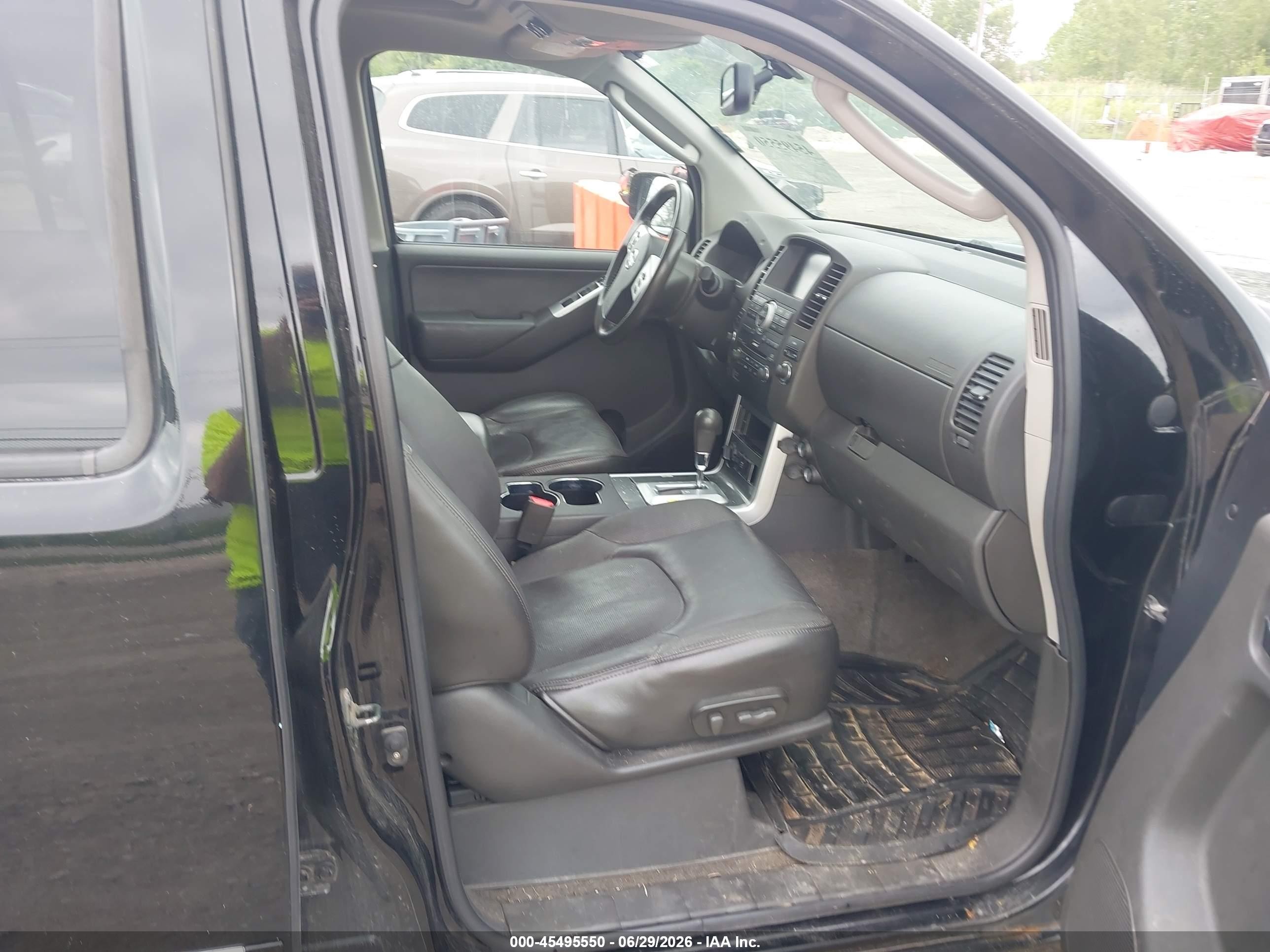 2012 Nissan Pathfinder Silver Black vin: 5N1AR1NB8CC636285