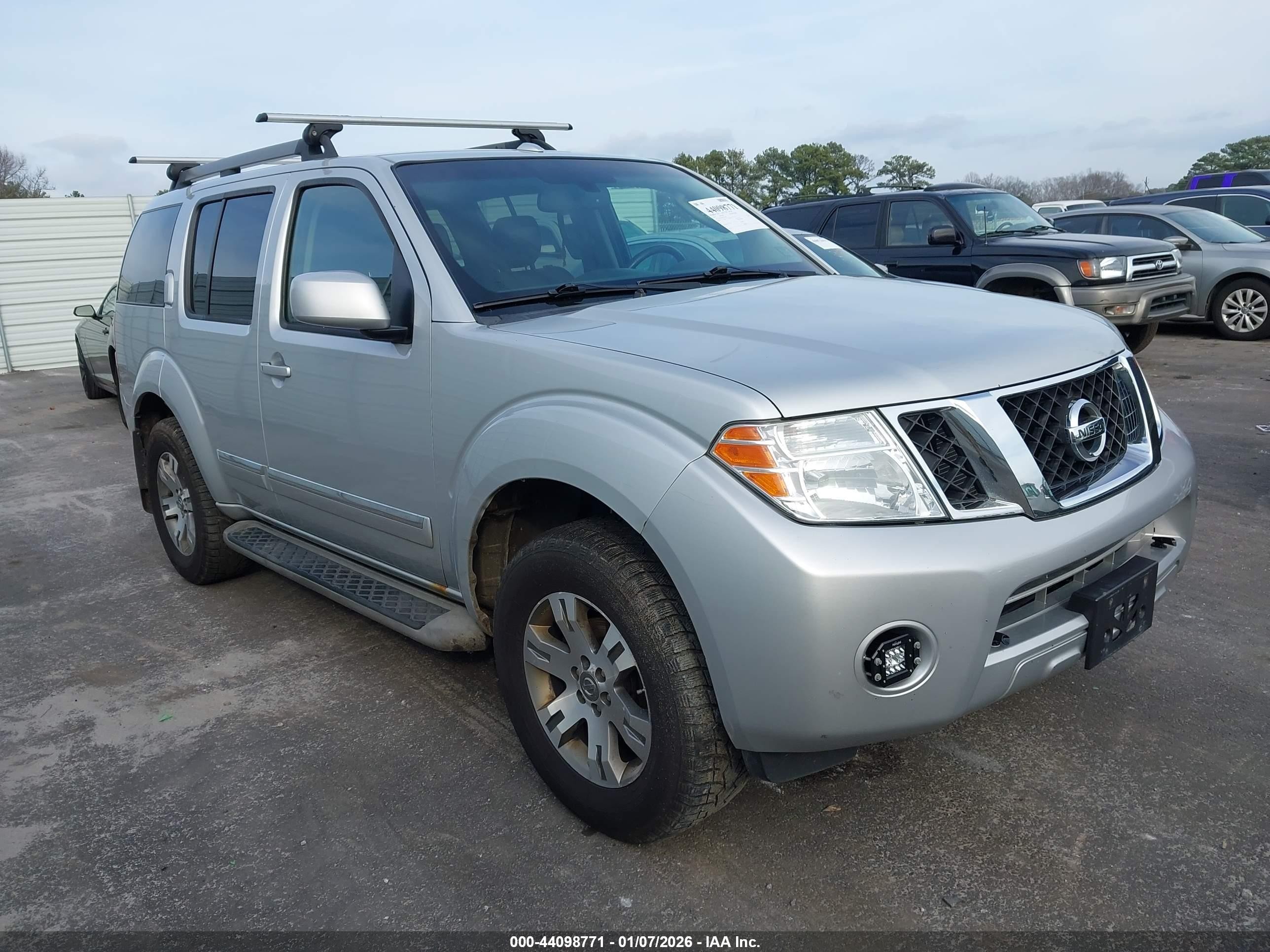 2012 Nissan Pathfinder Silver Silver vin: 5N1AR1NB8CC638960