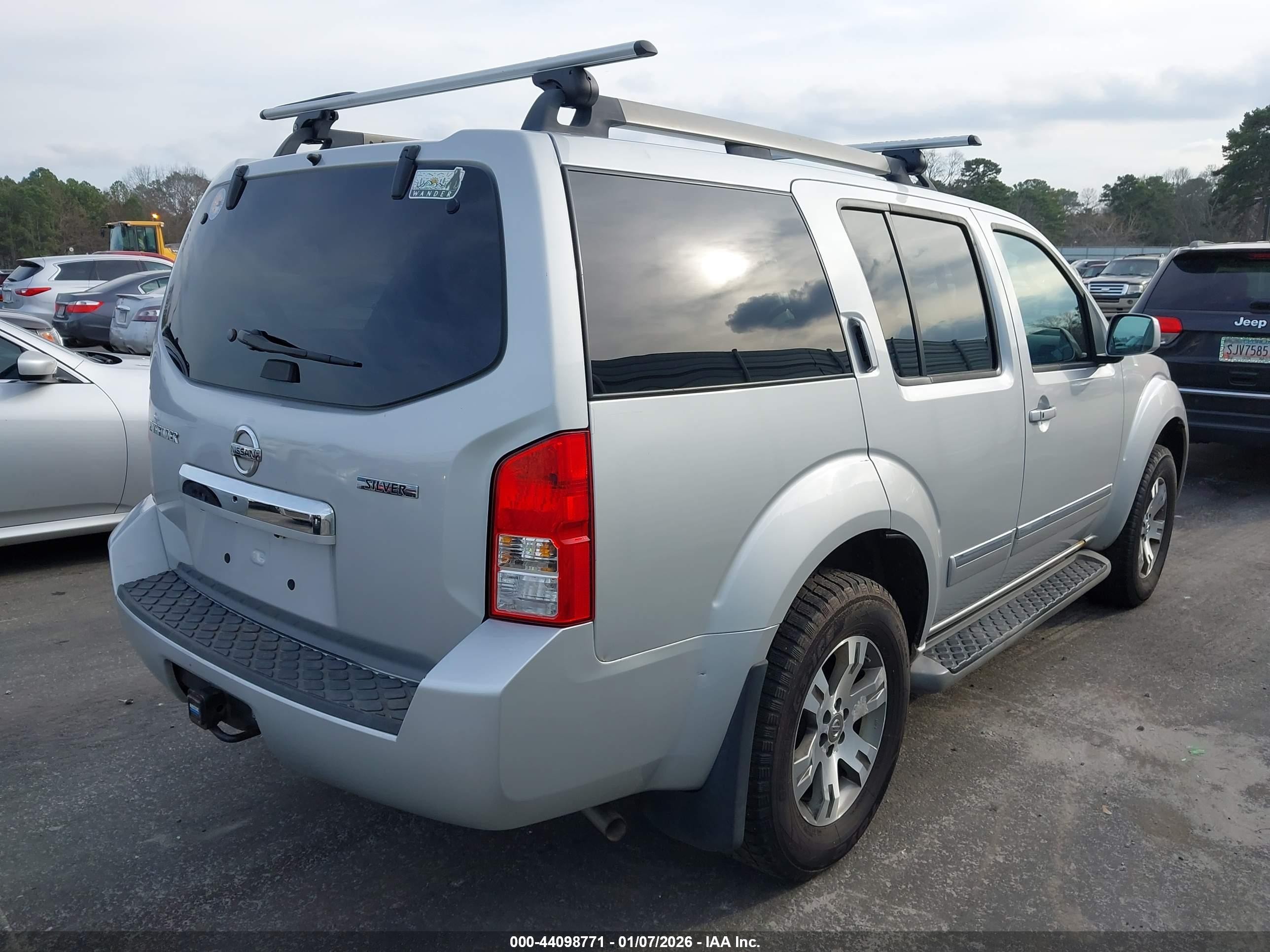 2012 Nissan Pathfinder Silver Silver vin: 5N1AR1NB8CC638960