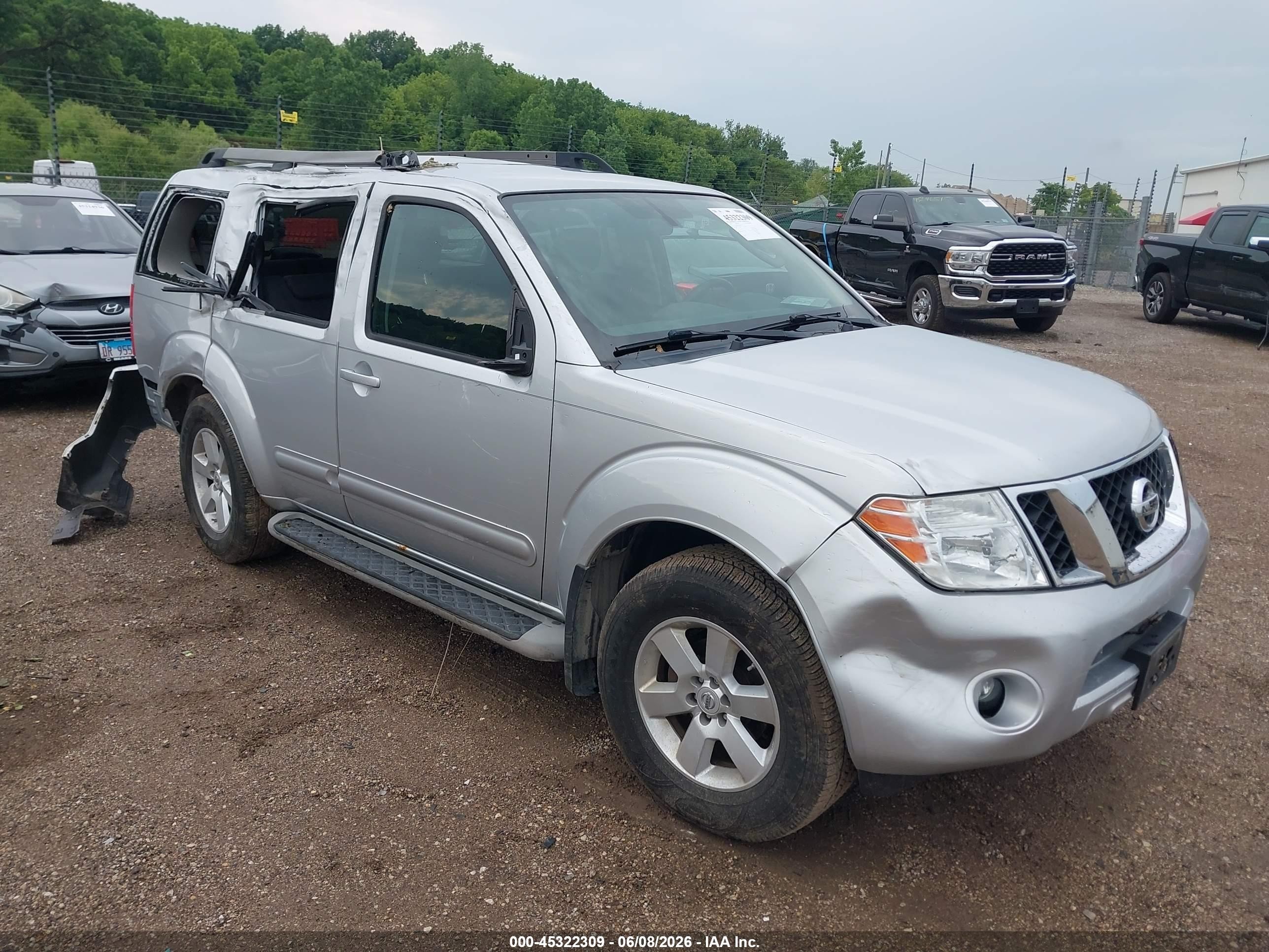 2010 Nissan Pathfinder Se Silver vin: 5N1AR1NB9AC600232
