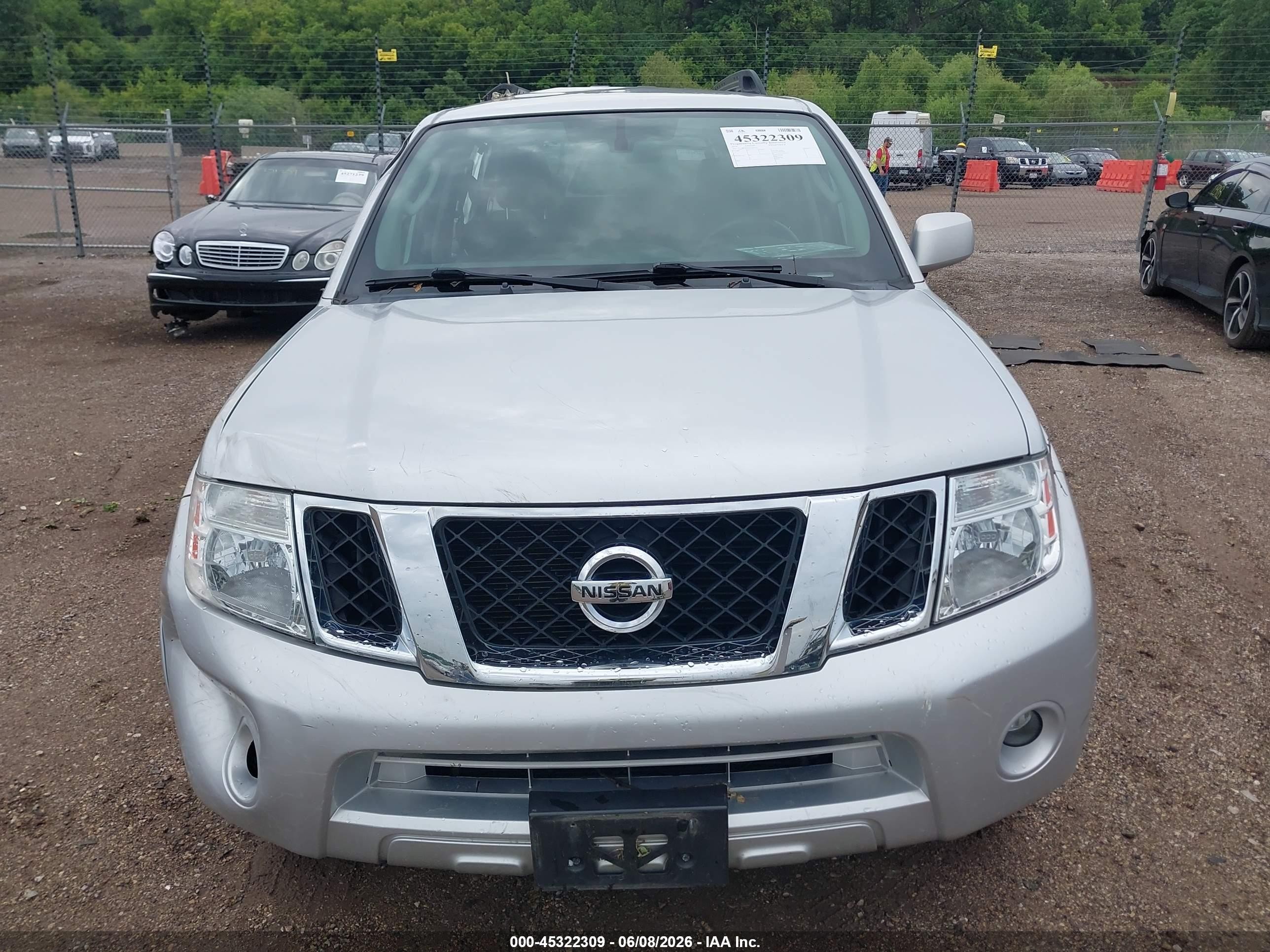 2010 Nissan Pathfinder Se Серебряный vin: 5N1AR1NB9AC600232