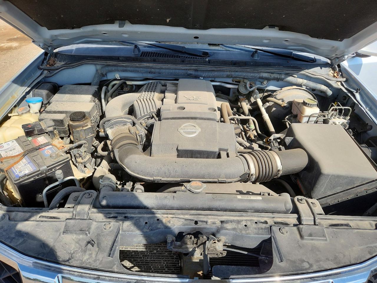2011 Nissan Pathfinder S Silver vin: 5N1AR1NB9BC623561