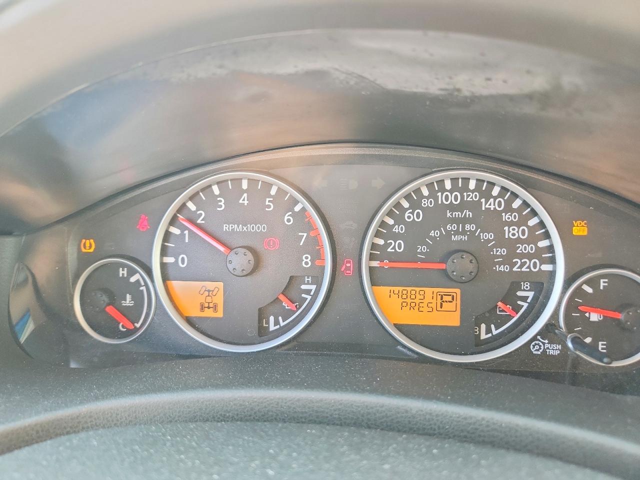 2011 Nissan Pathfinder S Silver vin: 5N1AR1NB9BC623561