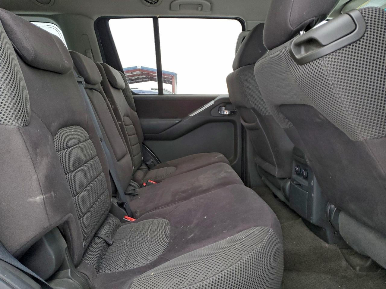 2011 Nissan Pathfinder S Silver vin: 5N1AR1NB9BC626010