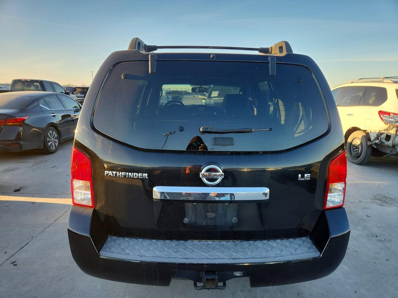 2011 Nissan Pathfinder S Black vin: 5N1AR1NB9BC626587