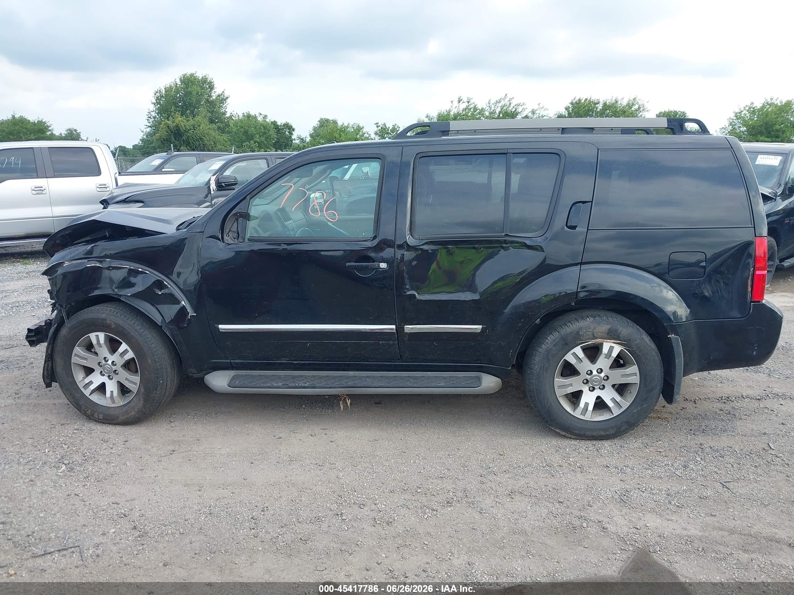 2012 Nissan Pathfinder Silver Black vin: 5N1AR1NB9CC604106