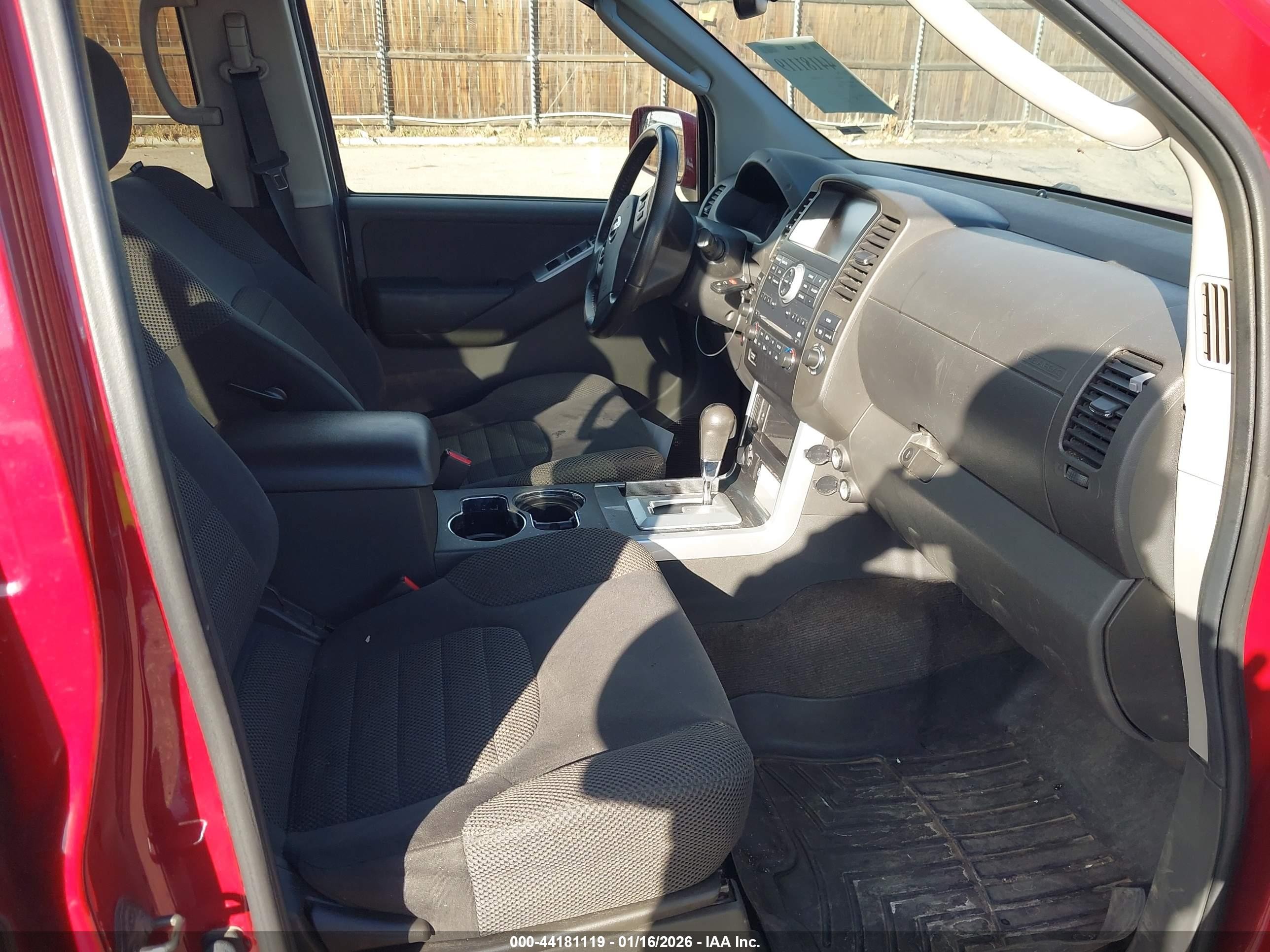 2012 Nissan Pathfinder Sv Красный vin: 5N1AR1NB9CC608530