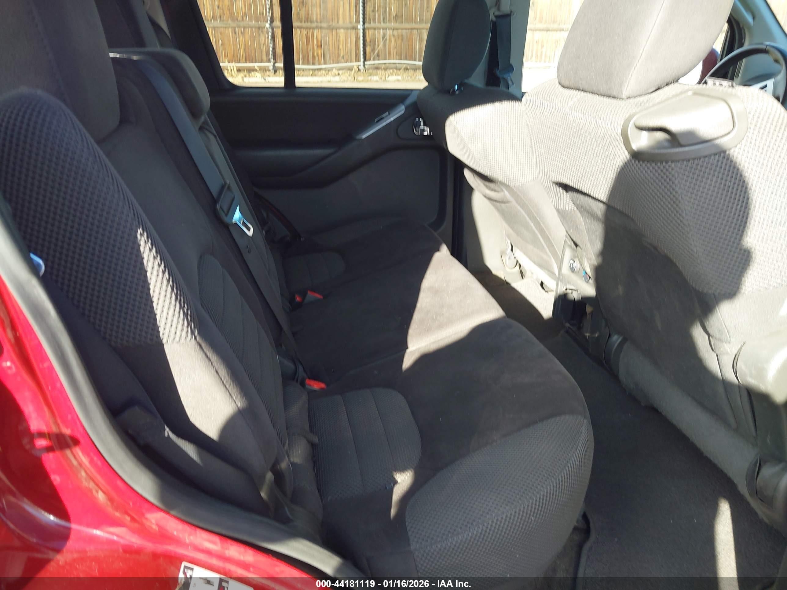 2012 Nissan Pathfinder Sv Красный vin: 5N1AR1NB9CC608530