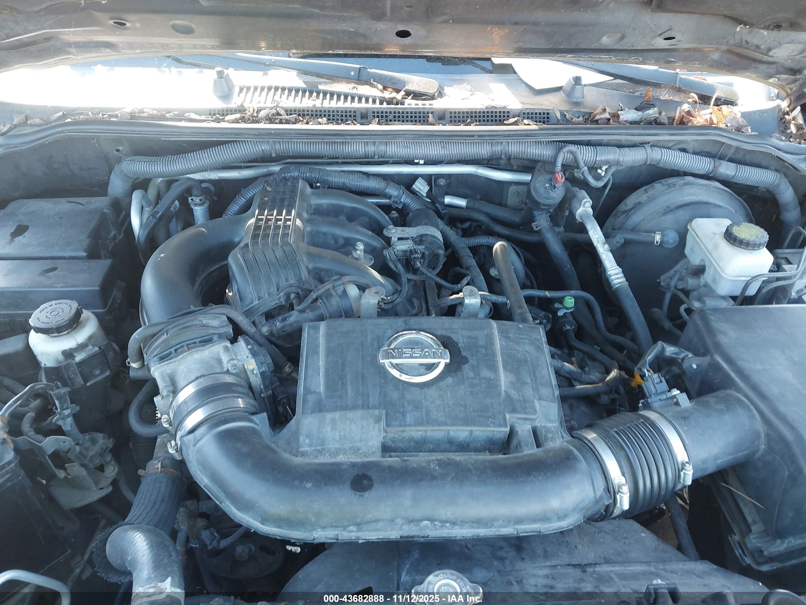 2012 Nissan Pathfinder Silver Black vin: 5N1AR1NB9CC615347