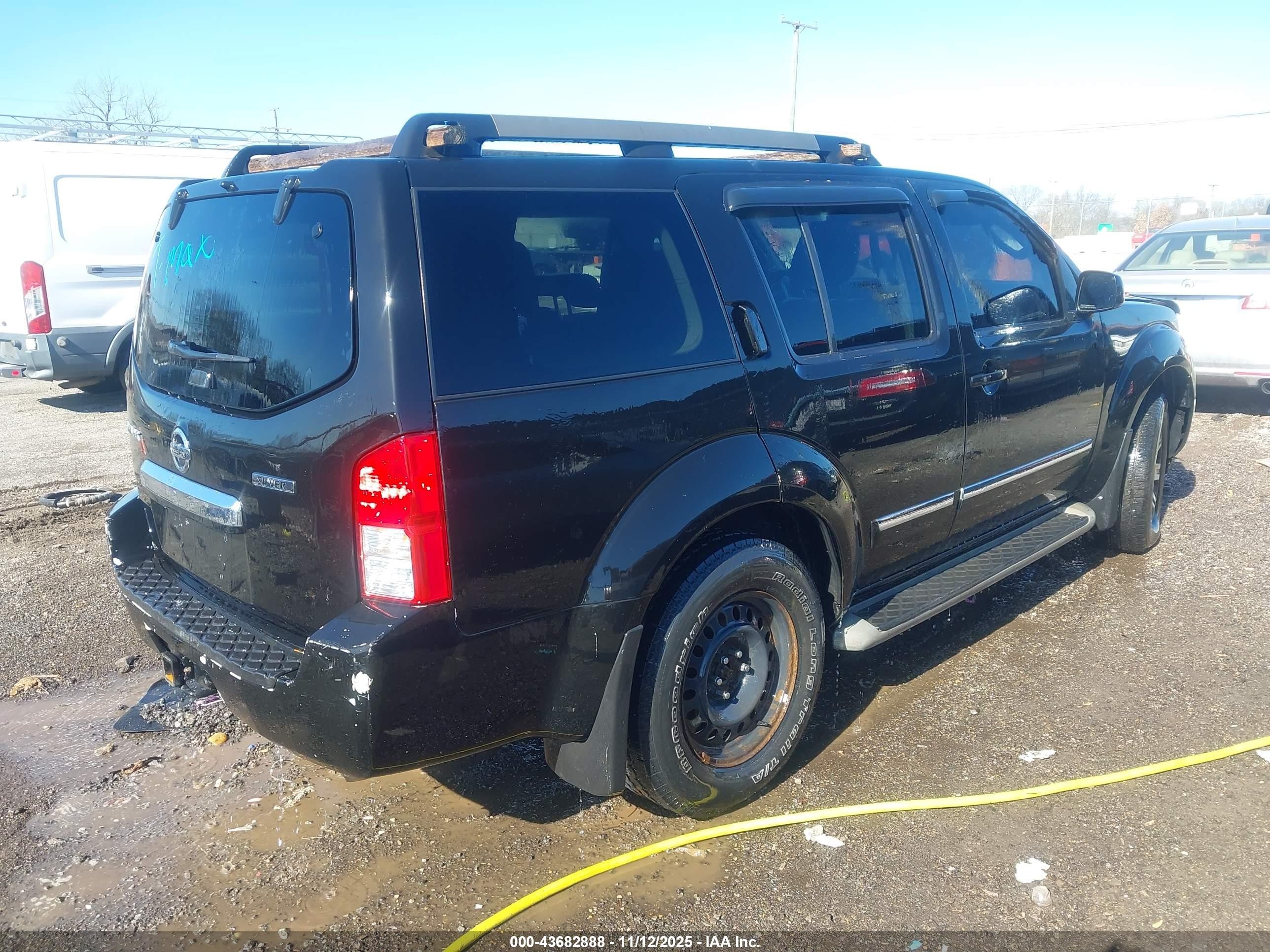 2012 Nissan Pathfinder Silver Black vin: 5N1AR1NB9CC615347