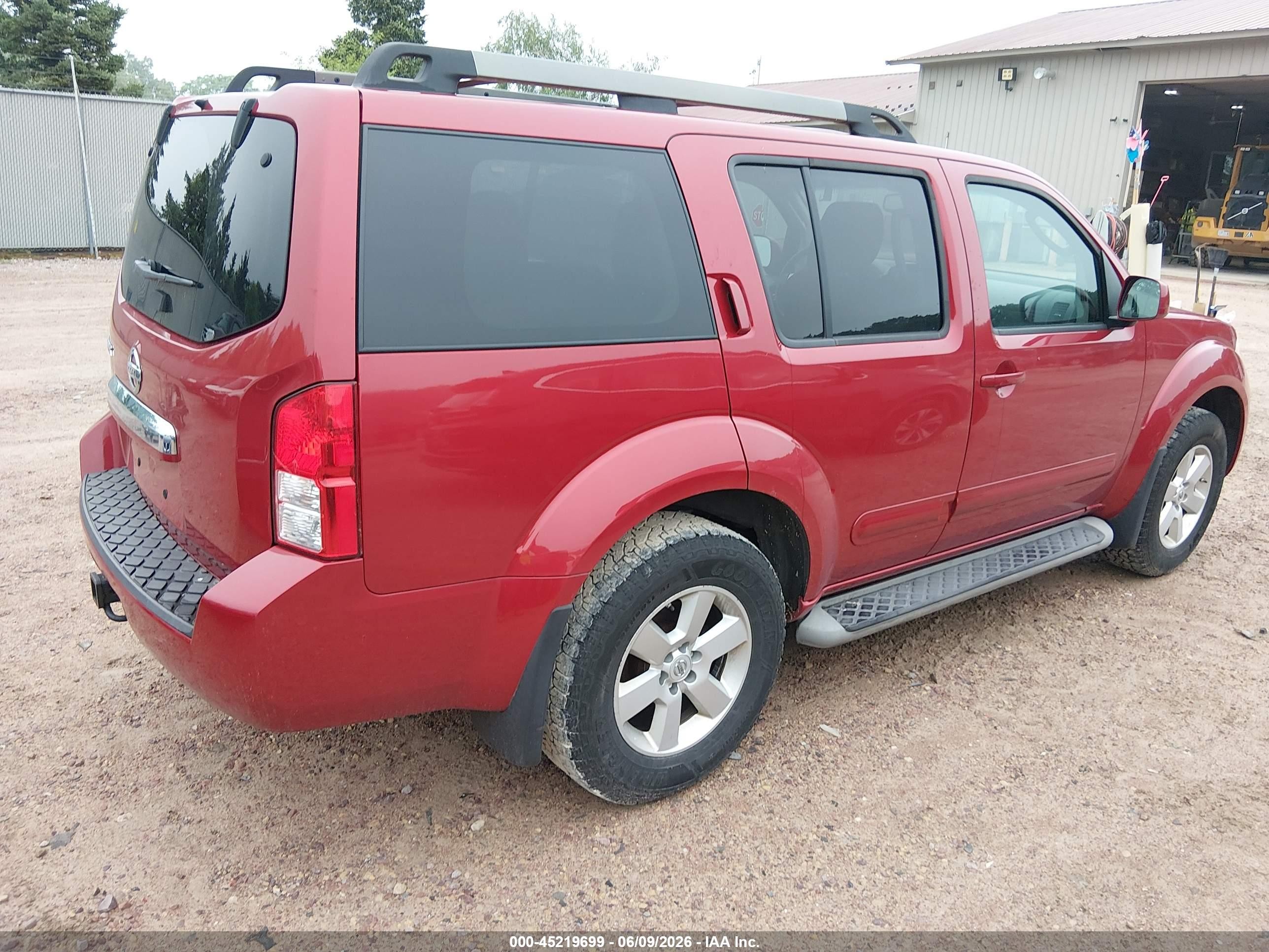 2012 Nissan Pathfinder Sv Red vin: 5N1AR1NB9CC617485