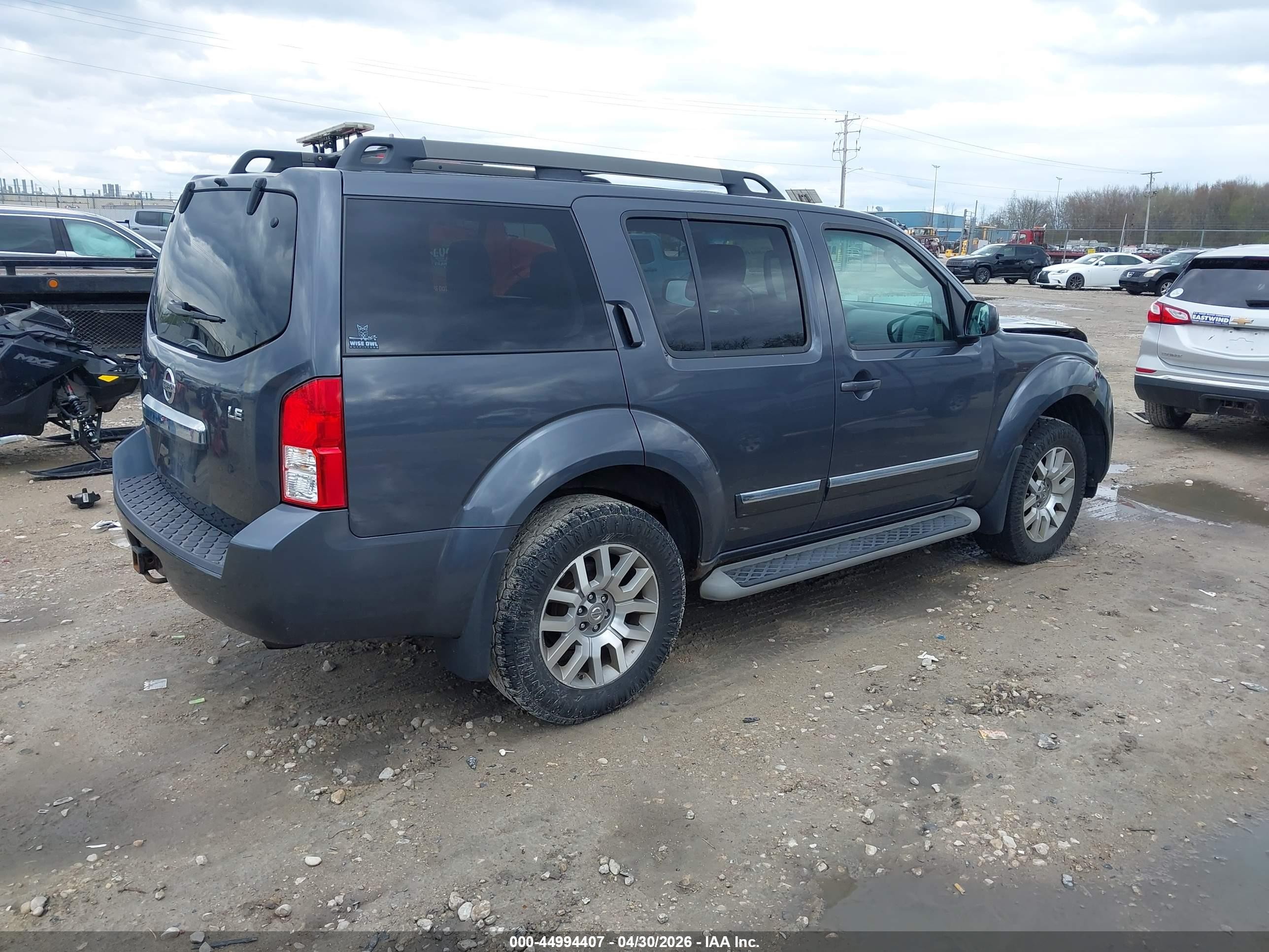 2012 Nissan Pathfinder Le Blue vin: 5N1AR1NB9CC622055