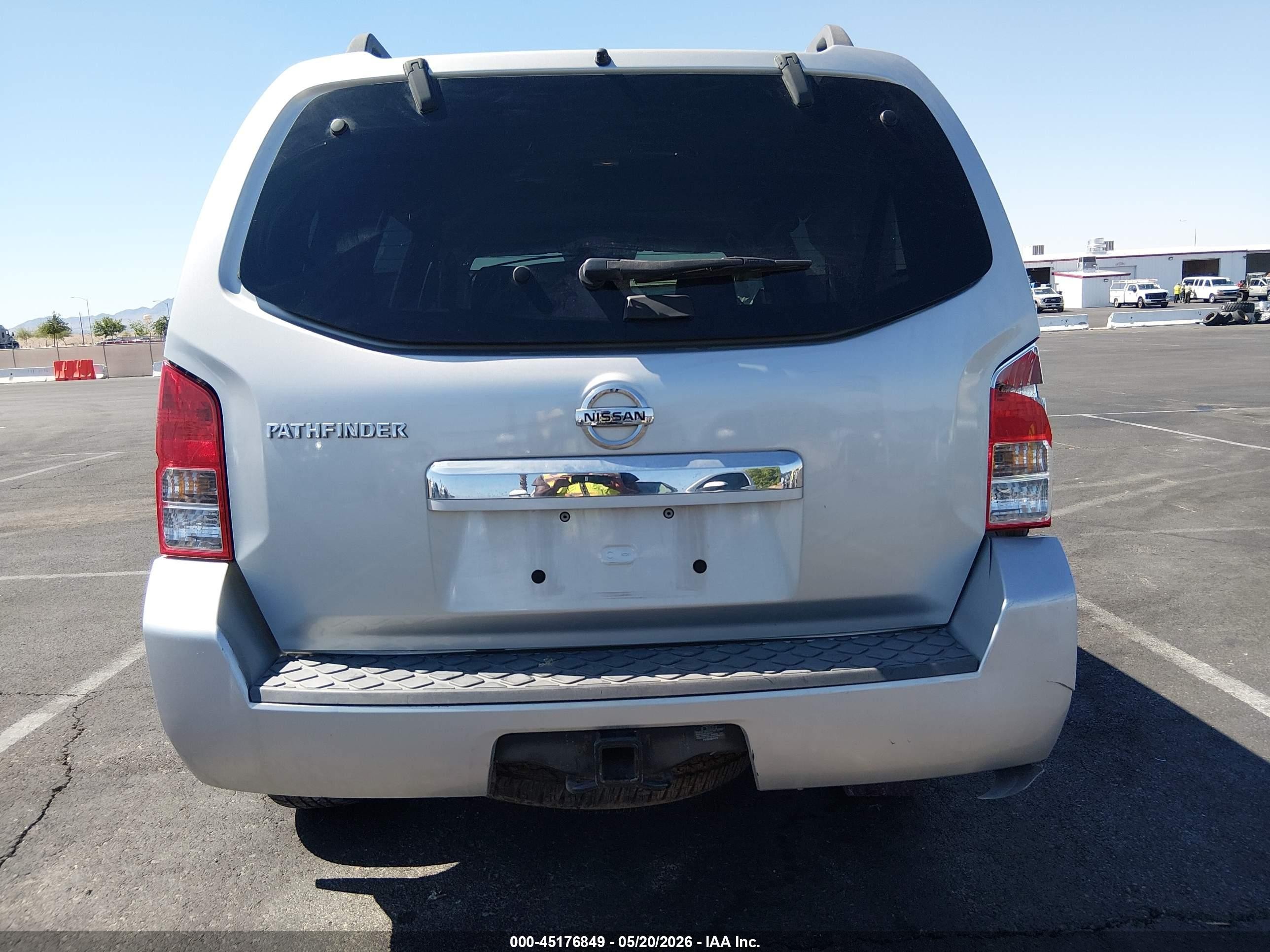 2010 Nissan Pathfinder S Серебряный vin: 5N1AR1NBXAC603088