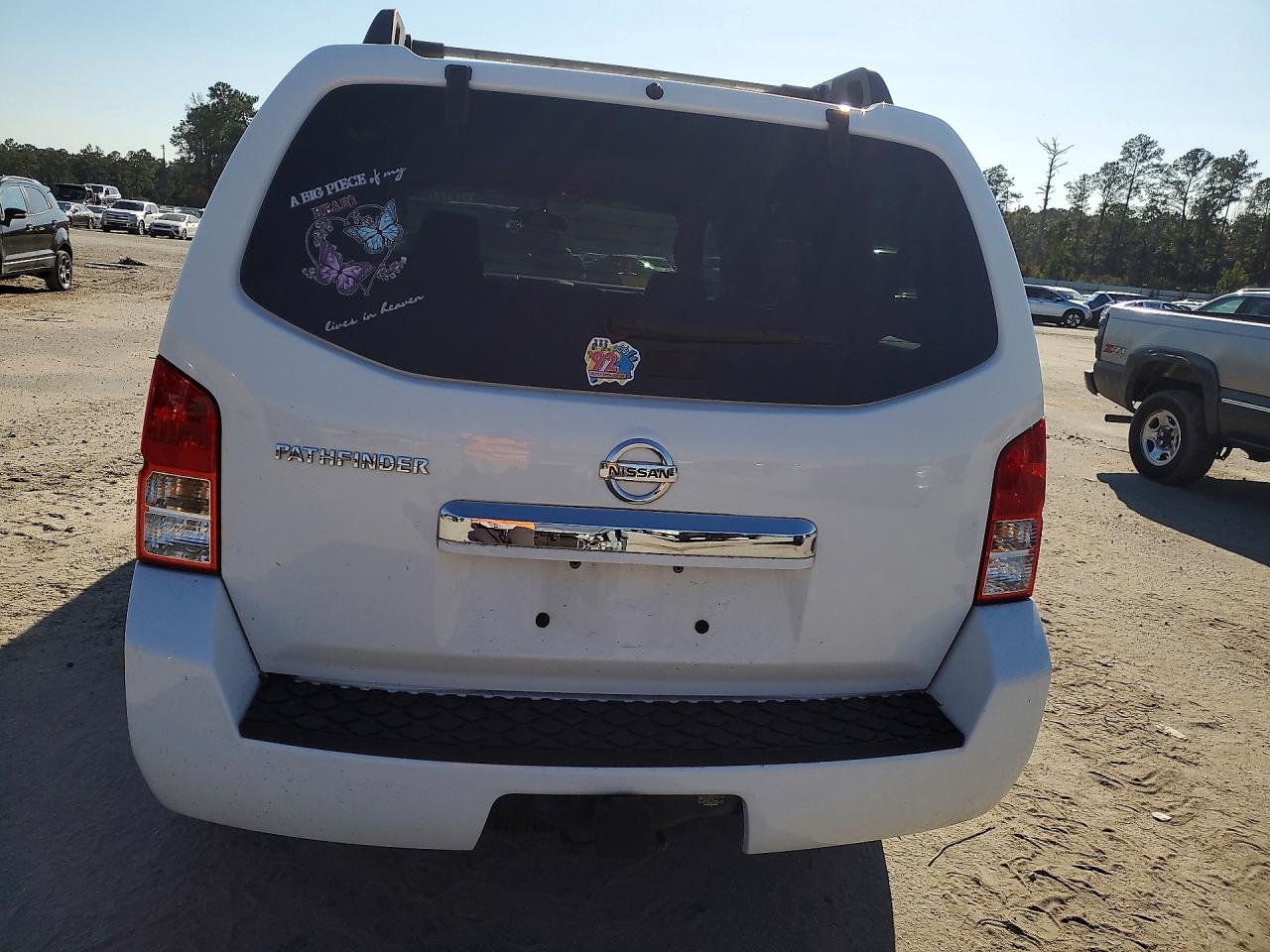 2010 Nissan Pathfinder S Белый vin: 5N1AR1NBXAC619680