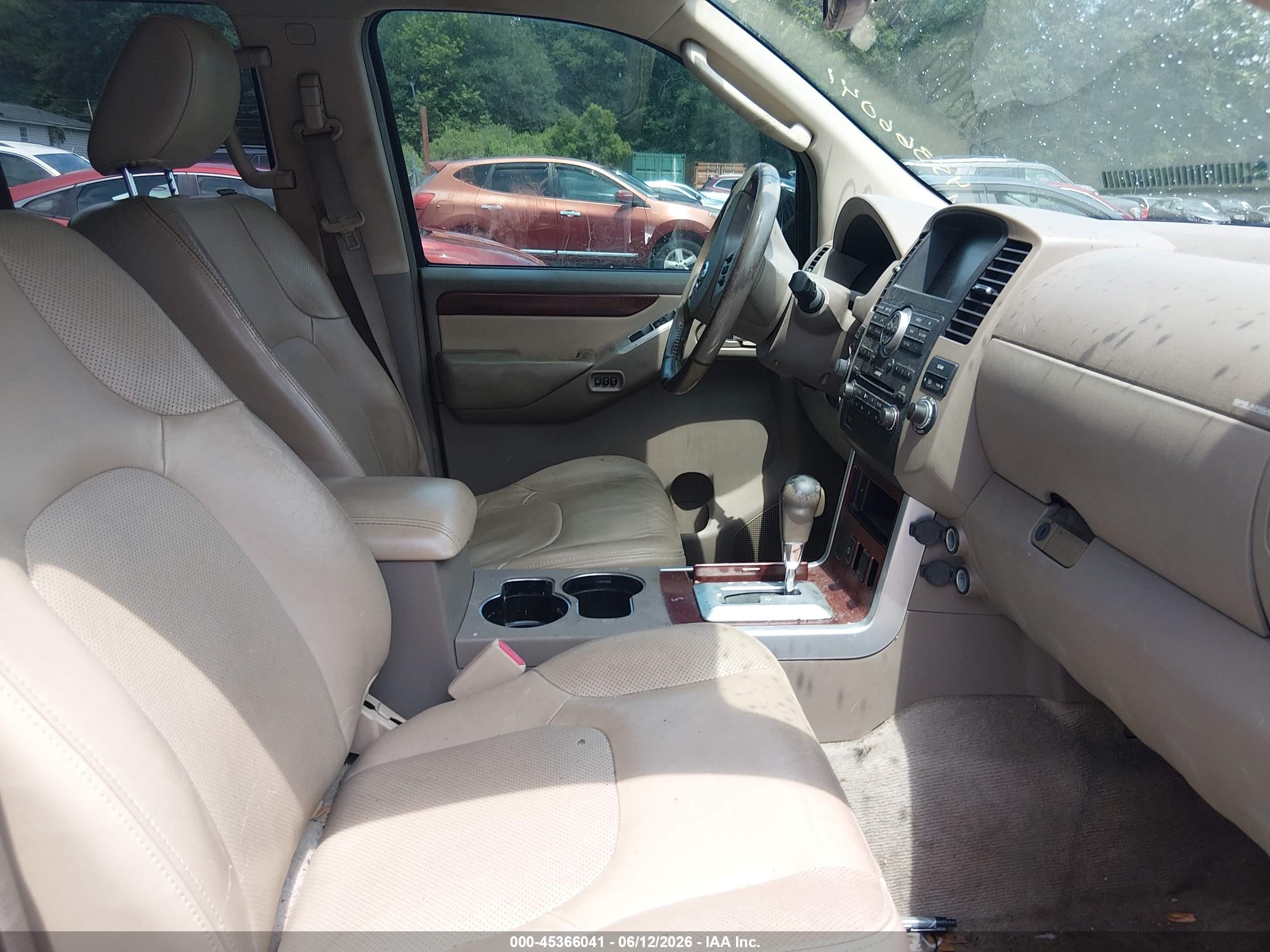 2010 Nissan Pathfinder Le Black vin: 5N1AR1NN0AC622100