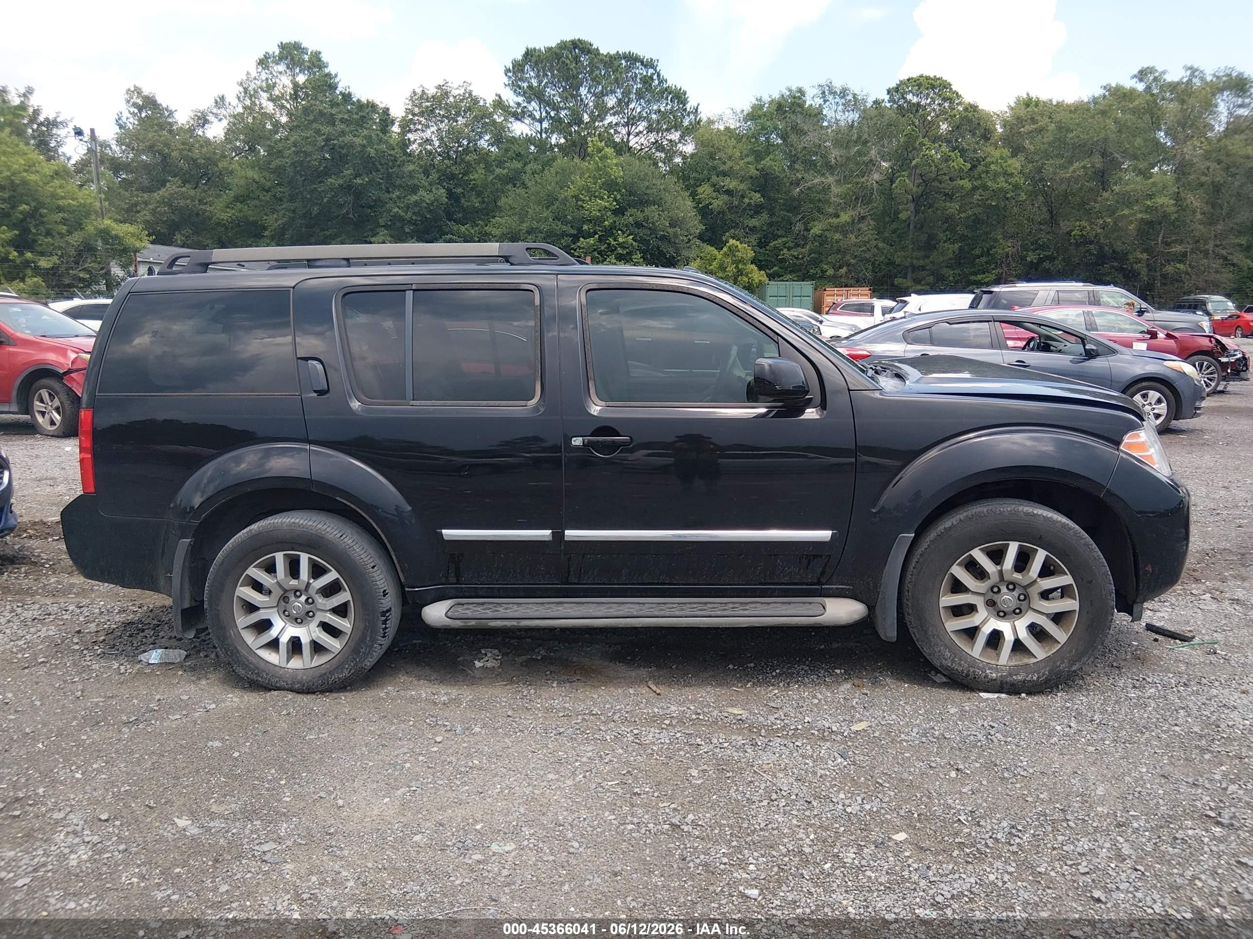 2010 Nissan Pathfinder Le Black vin: 5N1AR1NN0AC622100