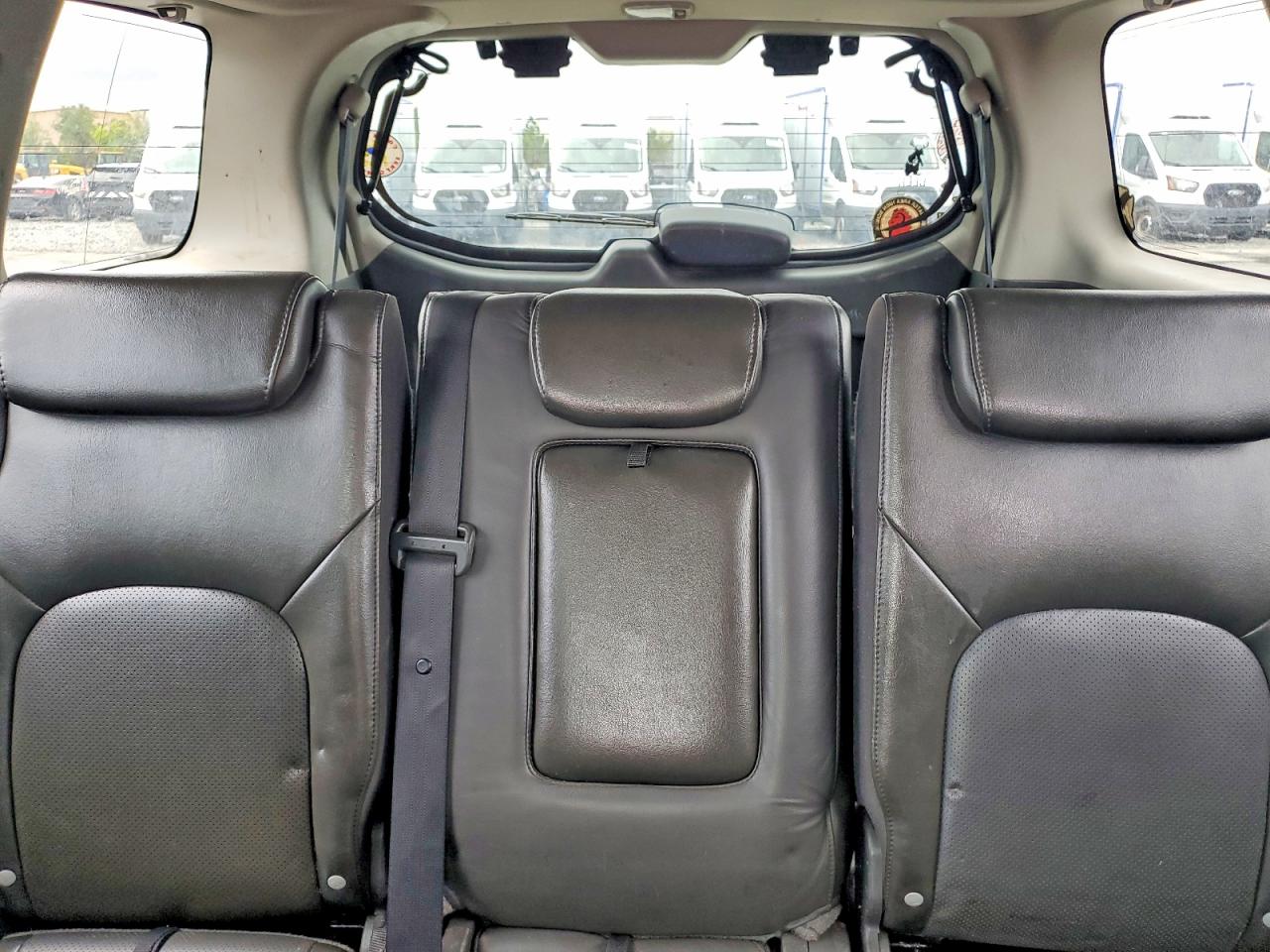 2011 Nissan Pathfinder S Red vin: 5N1AR1NN0BC602995