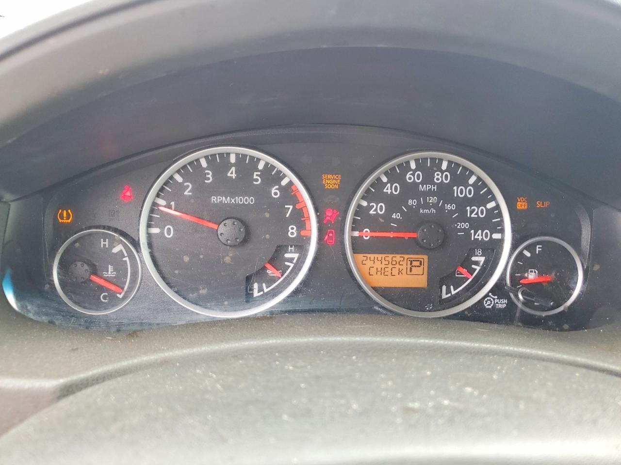 2011 Nissan Pathfinder S Red vin: 5N1AR1NN0BC602995