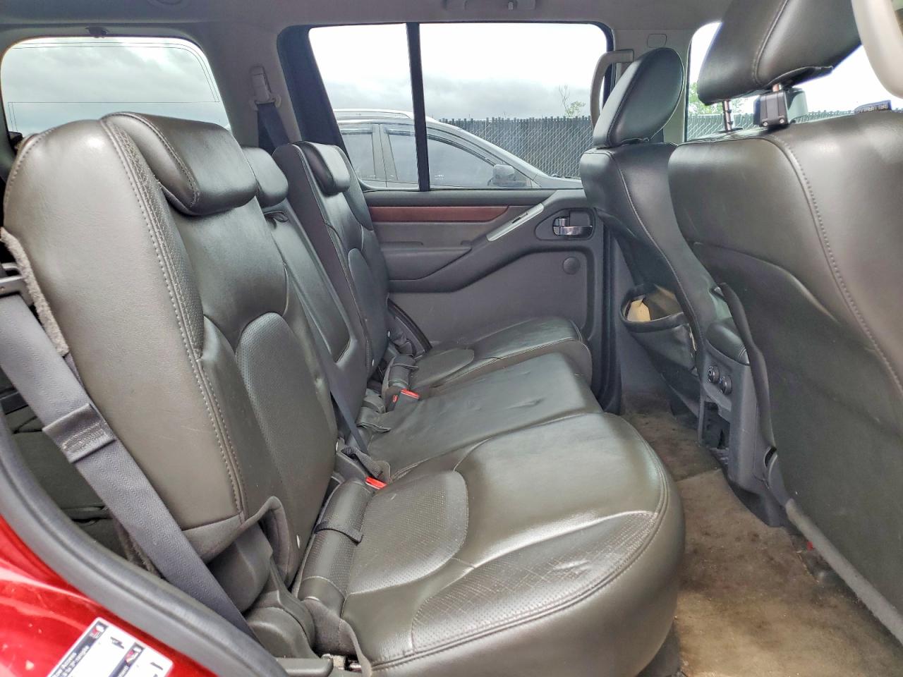 2011 Nissan Pathfinder S Red vin: 5N1AR1NN0BC602995